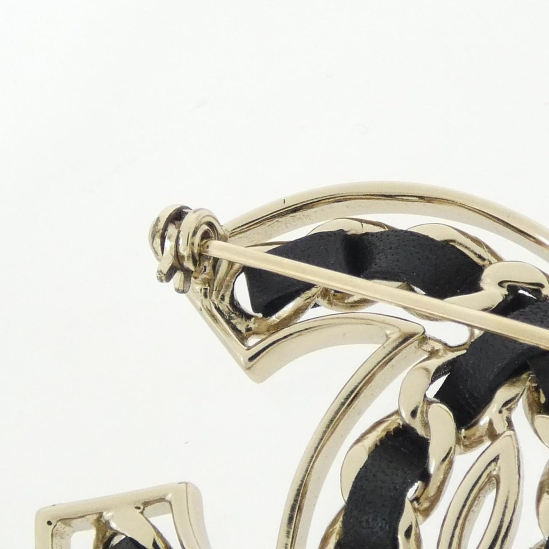 Chanel AB0568 Brooch - 3
