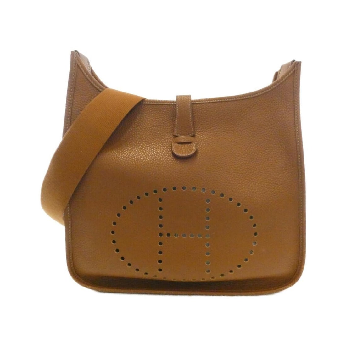 Hermes Evelyne 3 GM 056275CK Shoulder Bag: --- Catalog ---Category: SizeSize (HxWxD): 32cm x 30cm x 9cm / 12.59'' x 11.81'' x 3.54''Category: DesignType: Shoulder bagColor: BrownGender: WomenMaterial: Taurillon clemence leather Category: Gener