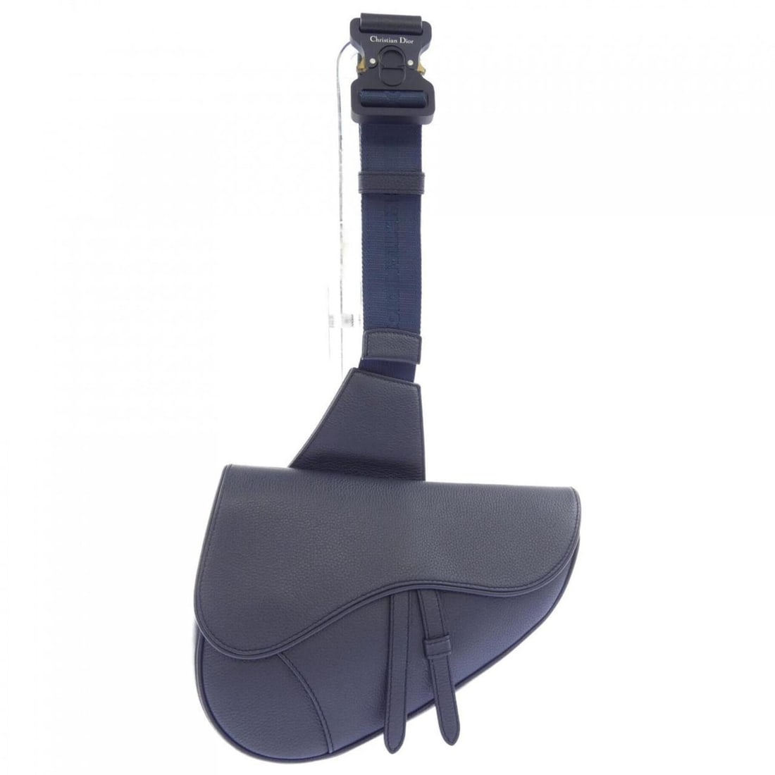Christian Dior Dior SADDLE 1ADPO093YMJ Handbag: --- Catalog ---Category: SizeSize (HxWxD): 19.5cm x 26.5cm x 4cm / 7.67'' x 10.43'' x 1.57''Category: DesignType: HandbagColor: NavyGender: MenMaterial: Leather Leather/Fur Type: CalfskinCategory: Gen