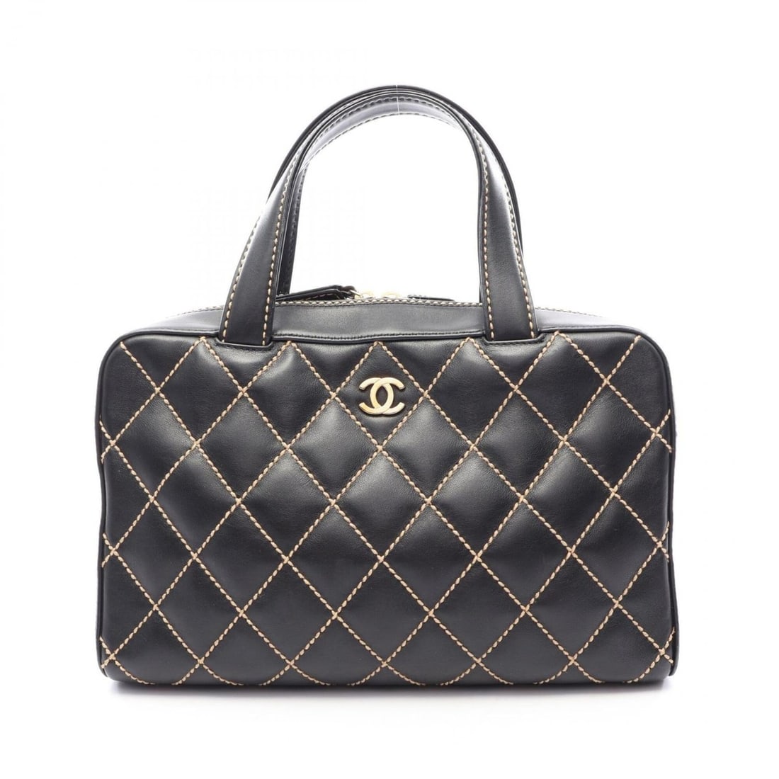 Chanel Wild Stitch Handbag, Leather, Women's, Black (A20666): --- Catalog ---Category: SizeSize (HxWxD): 20cm x 32cm x 13cm / 7.87'' x 12.59'' x 5.11''Category: DesignType: HandbagColor: BlackGender: WomenMaterial: Leather Category: GeneralBrand: Chanel--- Item 
