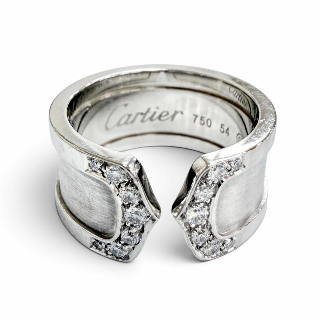 Cartier 2C C de LM Wide Ring, White Gold 750 (WG), Size 54, Weight 12.8g, Women's Ring: --- Catalog ---Category: SizeUS Size: 7Brand Size: 54Category: DesignType: Band ringColor: White goldGender: WomenMaterial: White gold (18K)Category: GeneralBrand: Cartier--- Item List ---Section: Con
