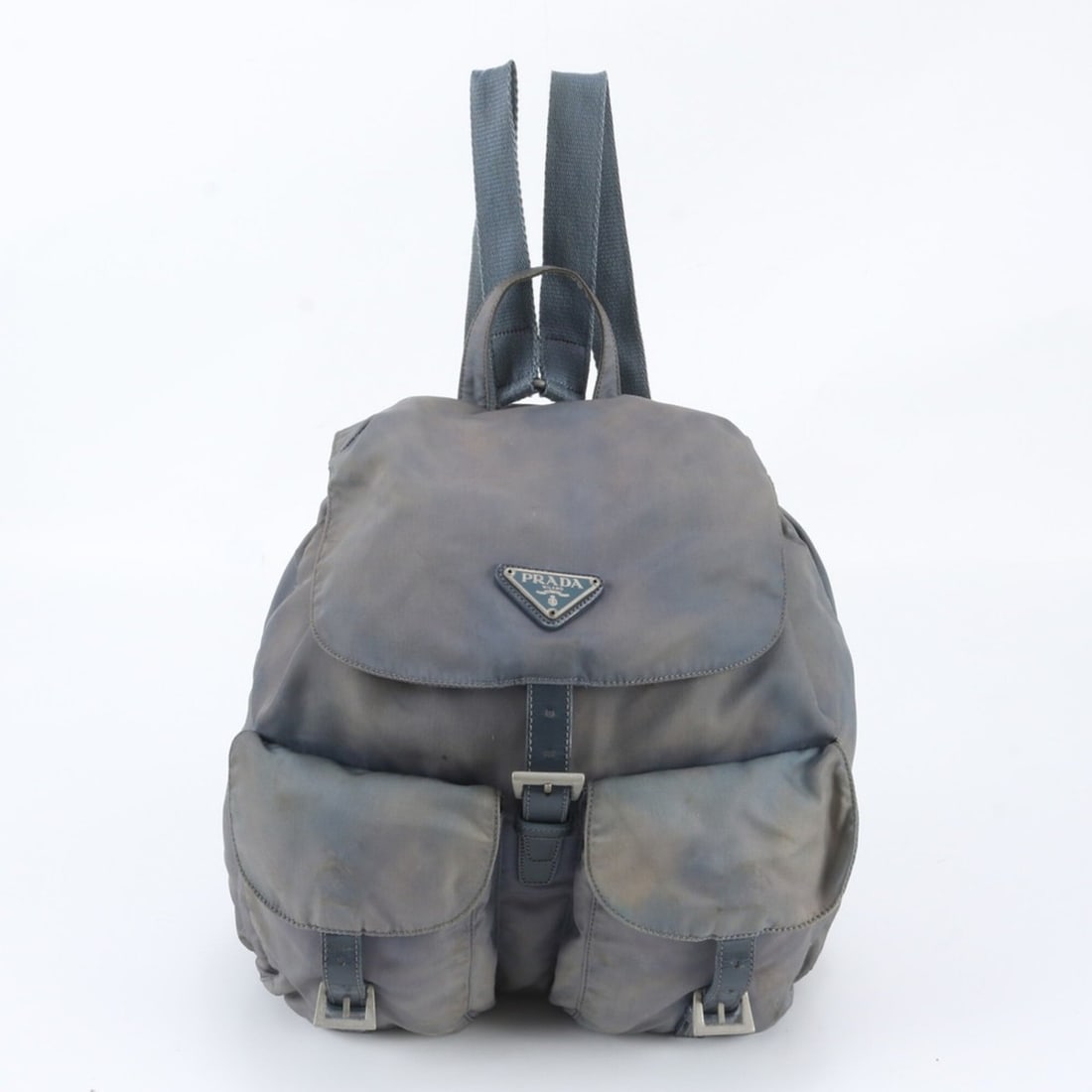 Prada Tessuto Nylon Triangle Logo Leather Backpack for Women: --- Catalog ---Category: SizeSize (HxWxD): 26cm x 30cm x 13cm / 10.23'' x 11.81'' x 5.11''Category: DesignType: BackpackColor: GrayGender: WomenMaterial: Leather , Nylon Category: GeneralBrand: PradaC