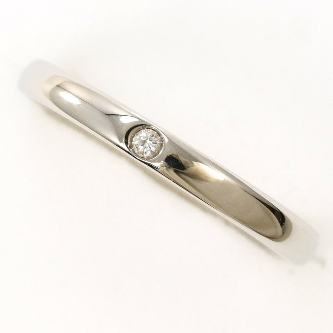 Citizen Jewelry PT900 Platinum Ring with Diamond (no carat marking), Total Weight 2.1g, Like New: --- Catalog ---Category: SizeJP Size: 6US Size: 3.5Category: DesignType: Band ringGender: WomenMaterial: Platinum 900Category: GeneralBrand: Citizen--- Item List ---Section: ConditionRanking: Rank SA 