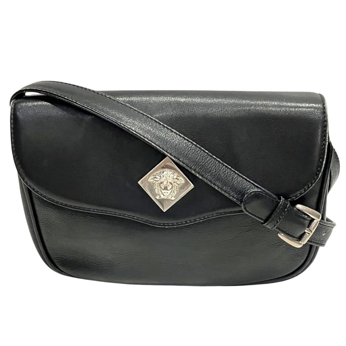 Versace leather shoulder bag: --- Catalog ---Category: SizeSize (HxWxD): 17cm x 21cm x 6cm / 6.69'' x 8.26'' x 2.36''Category: DesignType: Shoulder bagColor: BlackGender: WomenMaterial: Leather Category: GeneralBrand: Versace--- I