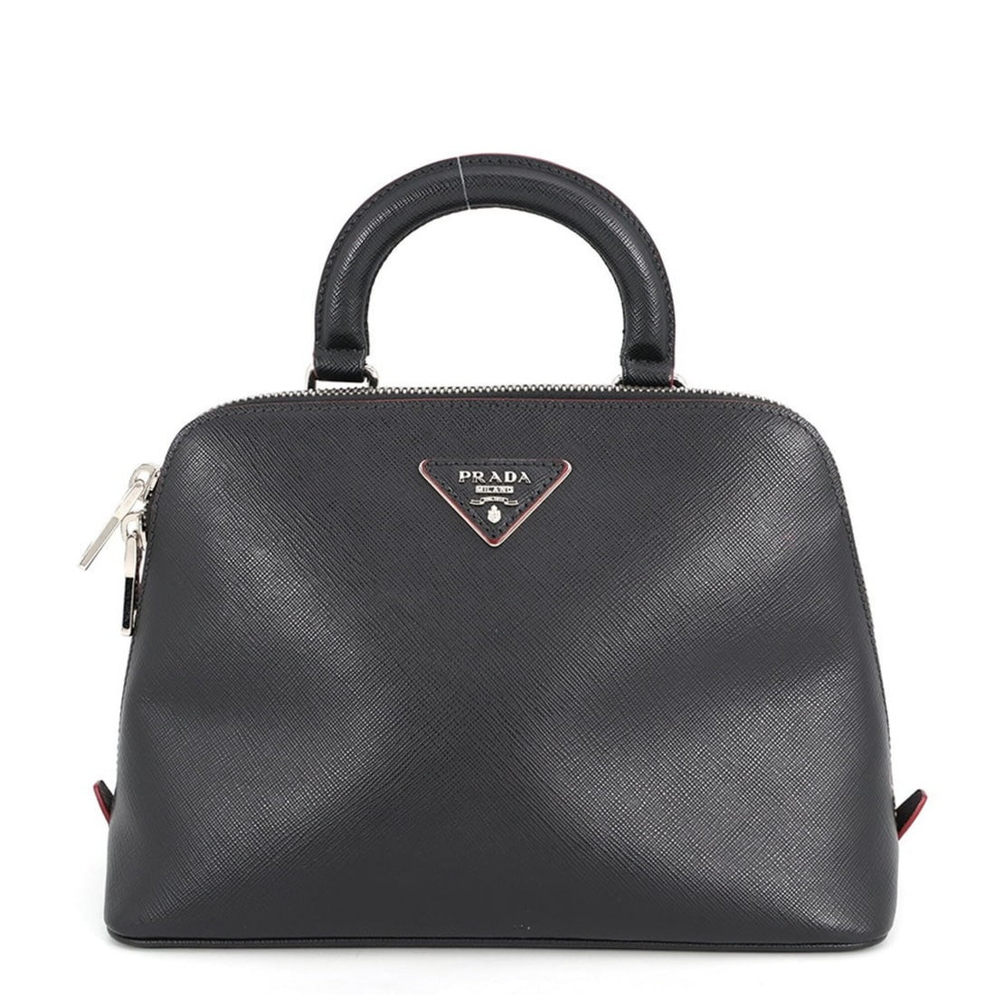Prada Triangle Backpack, Saffiano Leather, 1BZ003, 2-way, Black; Handbag; PRADA: --- Catalog ---Category: SizeWeight: 550g / 1.21lb.Size (HxWxD): 18cm x 25cm x 11cm / 7.08'' x 9.84'' x 4.33''Category: DesignType: HandbagColor: Black, Red colorGender: WomenClosure: ZipperMaterial: 