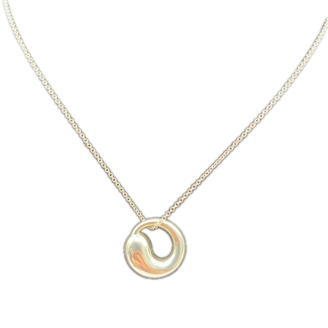 TIFFANY&Co. Eternal Circle Necklace, Silver SV925, Women's: --- Catalog ---Category: SizePendant Size: 15mm x 15mm / 0.59'' x 0.59''Neck Circumference: 70 cm / 27.55''Category: DesignColor: SilverGender: WomenMaterial: Silver 925Necklace Type: NecklaceCategory