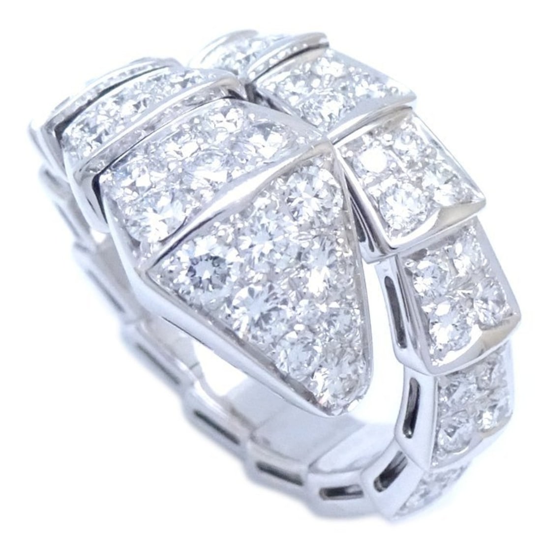 BVLGARI Serpenti Viper Ring Diamond M Size 347721 K18WG White Gold 292887: --- Catalog ---Category: SizeWidth: 14mm / 0.55''Weight: 9.3g / 0.32oz.Other Size: 10Category: DesignType: Band ringStone: DiamondGender: WomenMaterial: White gold (18K)Category: GeneralLine: Serpenti