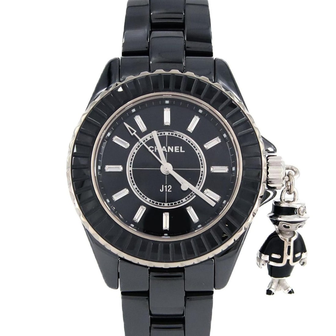 Chanel Mademoiselle J12 Acte 33mm Ceramic xWG LIMITED H6479 Wristwatch Quartz: --- Catalog ---Category: SizeWrist Size: 17cm / 6.69''Case Diameter: 33mm / 1.3''Category: DesignType: WristwatchGender: WomenColor (Dial): BlackMaterial (Band): CeramicMaterial (Case): Ceramic, White
