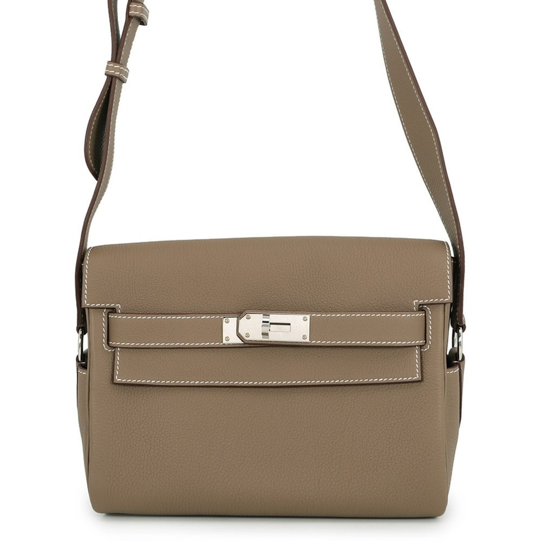 Hermes Kelly PM Etoupe Evercolor G stamp HERMES handbag: --- Catalog ---Category: SizeSize (HxWxD): 19cm x 24cm x 11cm / 7.48'' x 9.44'' x 4.33''Category: DesignType: Messenger bag, Shoulder bagColor: Etoupe grayGender: WomenMaterial: Evercalf leather Categ