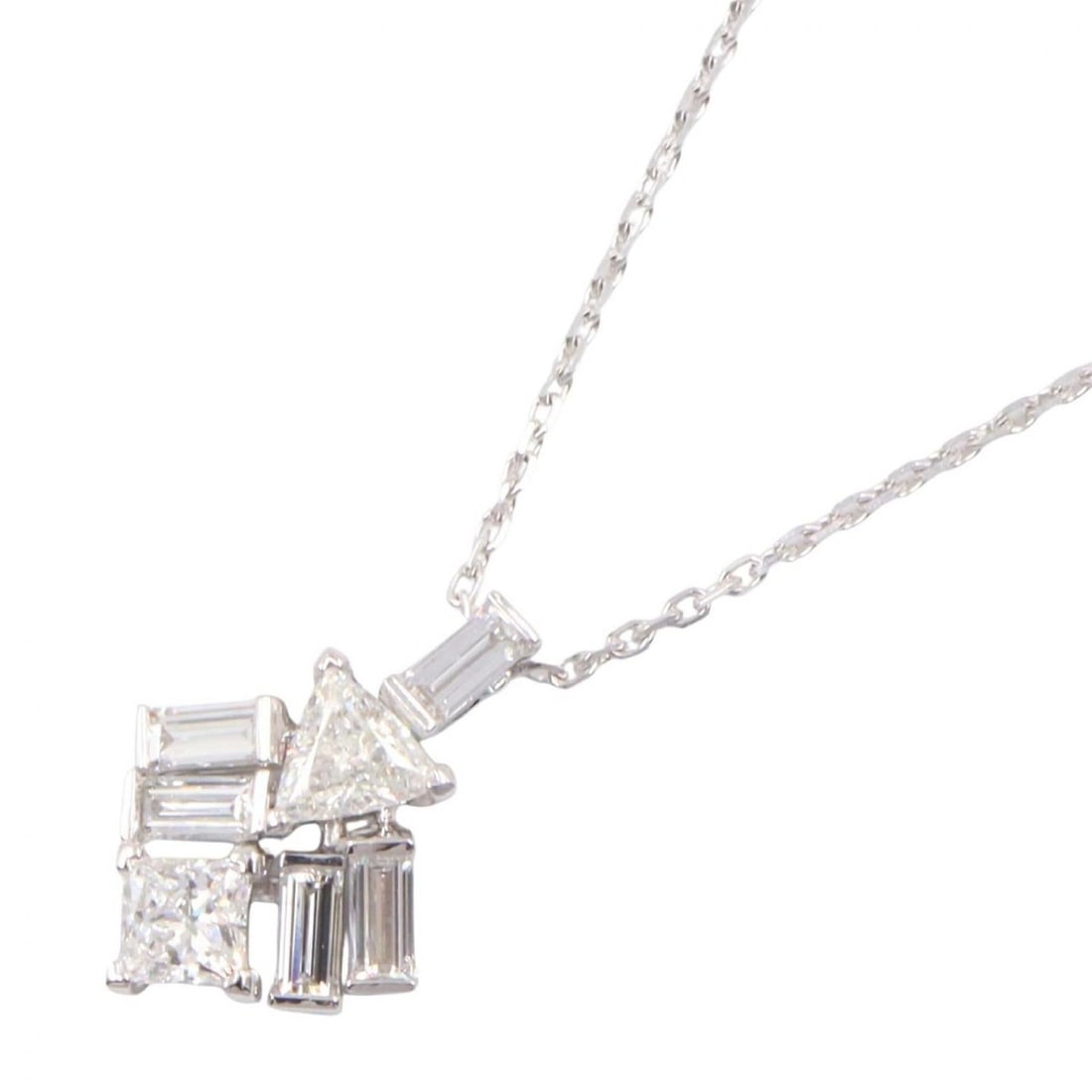 Cartier Reflection Diamond Necklace, 18K White Gold (18KWG), Diamond, Women's, Silver Tone, Clear: --- Catalog ---Category: SizePendant Size: 15mm x 12mm / 0.59'' x 0.47''Neck Circumference: 43.5 cm - 46 cm / 17.12'' - 18.11''Category: DesignColor: White goldStone: DiamondGender: WomenMaterial: Whi
