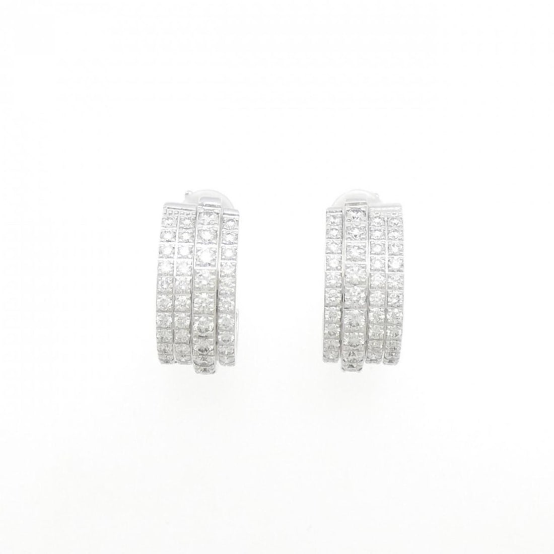 Piaget Eccentric Earrings: --- Catalog ---Category: SizeWeight: 11.3g / 0.39oz.Category: DesignType: Stud earringsStone: DiamondGender: Men,Women,UnisexMaterial: White goldCategory: GeneralBrand: PiagetModel: G38PX300--- Item