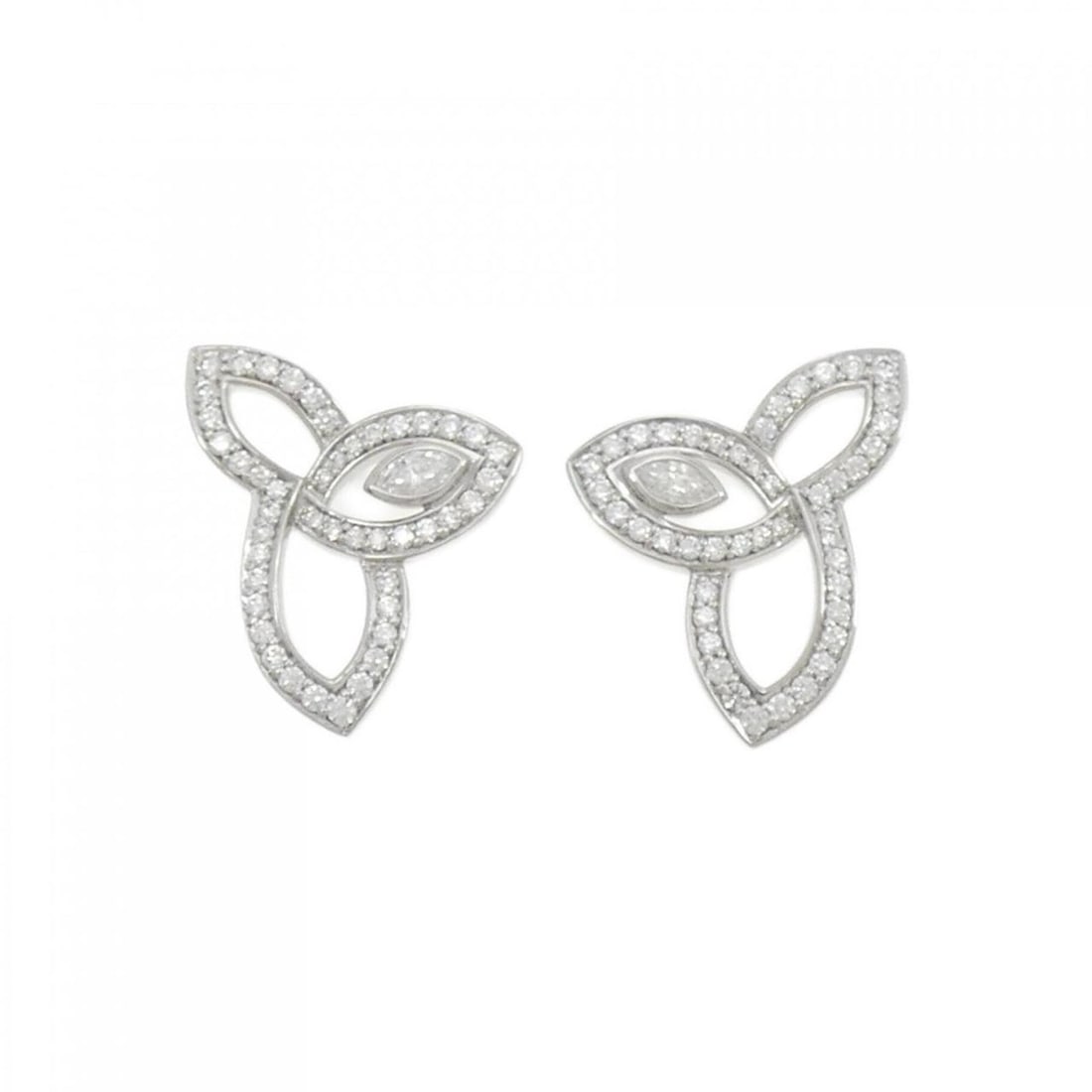Harry Winston Lily Cluster Earrings: --- Catalog ---Category: SizeSize (HxWxD): 17.50mm x 16.70mm / 0.69'' x 0.66''Category: DesignType: Stud earringsColor: PlatinumStone: DiamondGender: WomenMaterial: PlatinumCategory: GeneralBrand: