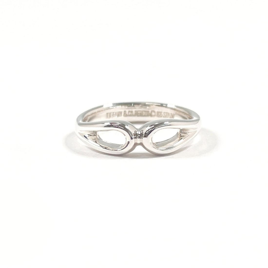 TIFFANY&Co. Tiffany Double Open Teardrop Elsa Peretti Ring, Sterling Silver 925, Size 11.5cm,: --- Catalog ---Category: SizeJP Size: 11.5US Size: 6Category: DesignType: Band ringColor: SilverGender: WomenMaterial: Silver 925Category: GeneralBrand: TiffanyCountry of Origin: Spain--- Item List --