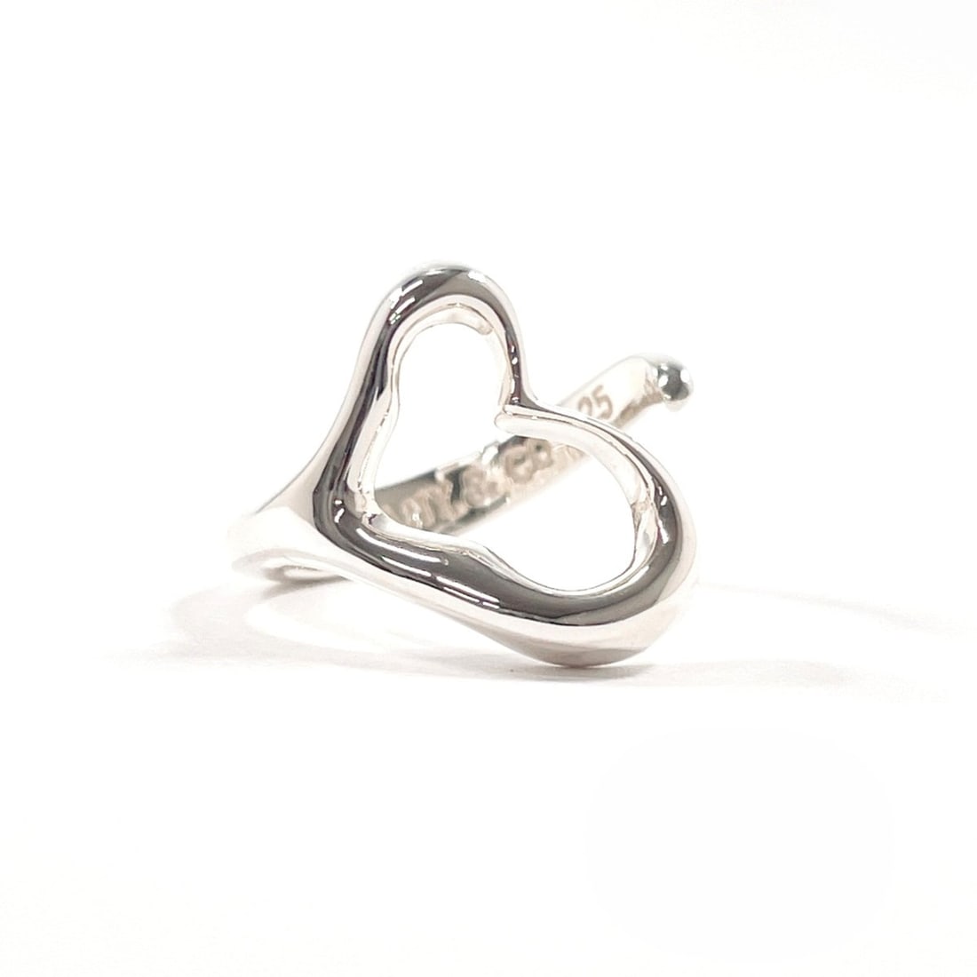 TIFFANY&Co. Tiffany Open Heart Elsa Peretti Ring, Sterling Silver 925, Size 11, Silver, Women's: --- Catalog ---Category: SizeJP Size: 11US Size: 6Category: DesignType: Band ringColor: SilverGender: WomenMaterial: Silver 925Category: GeneralBrand: Tiffany--- Item List ---Section: ConditionRanking