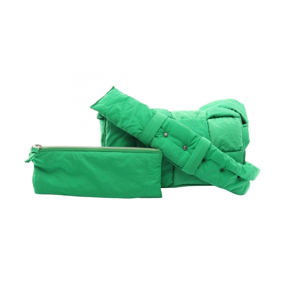Bottega Veneta Padded Tech Cassette Shoulder Bag/Handbag, Nylon, Men's, Green: --- Catalog ---Category: SizeSize (HxWxD): 18cm x 29cm x 7cm / 7.08'' x 11.41'' x 2.75''Category: DesignType: Handbag, Pouch, Shoulder bagColor: GreenGender: MenMaterial: Nylon Category: GeneralBrand: