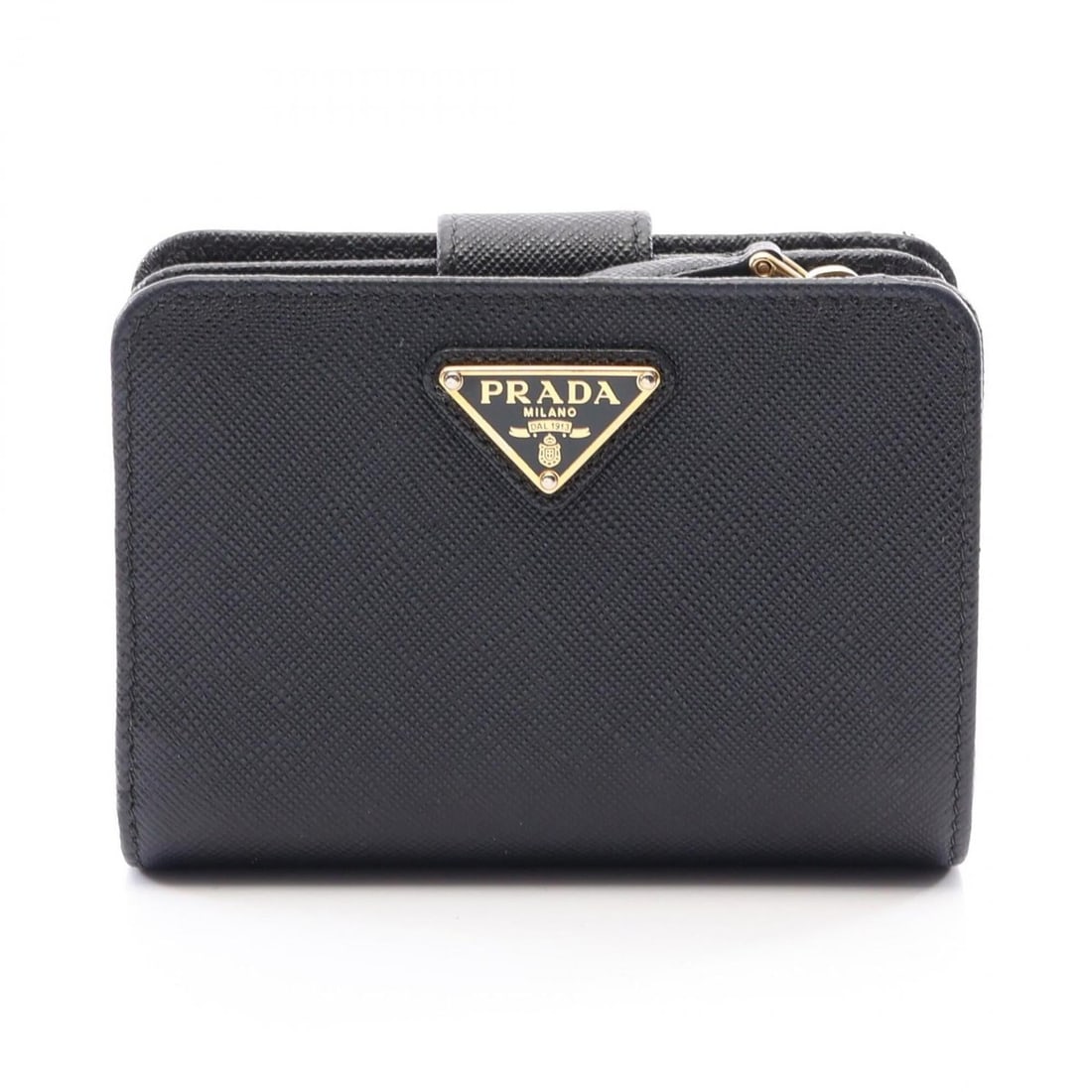 Prada SAFFIANO TRIANGOLO Bi-fold Wallet, Saffiano Leather, Women's, Black, 1ML018: --- Catalog ---Category: SizeSize (HxWxD): 9cm x 12cm x 3cm / 3.54'' x 4.72'' x 1.18''Category: DesignType: Wallet (bi-fold)Color: BlackGender: WomenMaterial: Leather Leather/Fur Type: Saffiano leathe