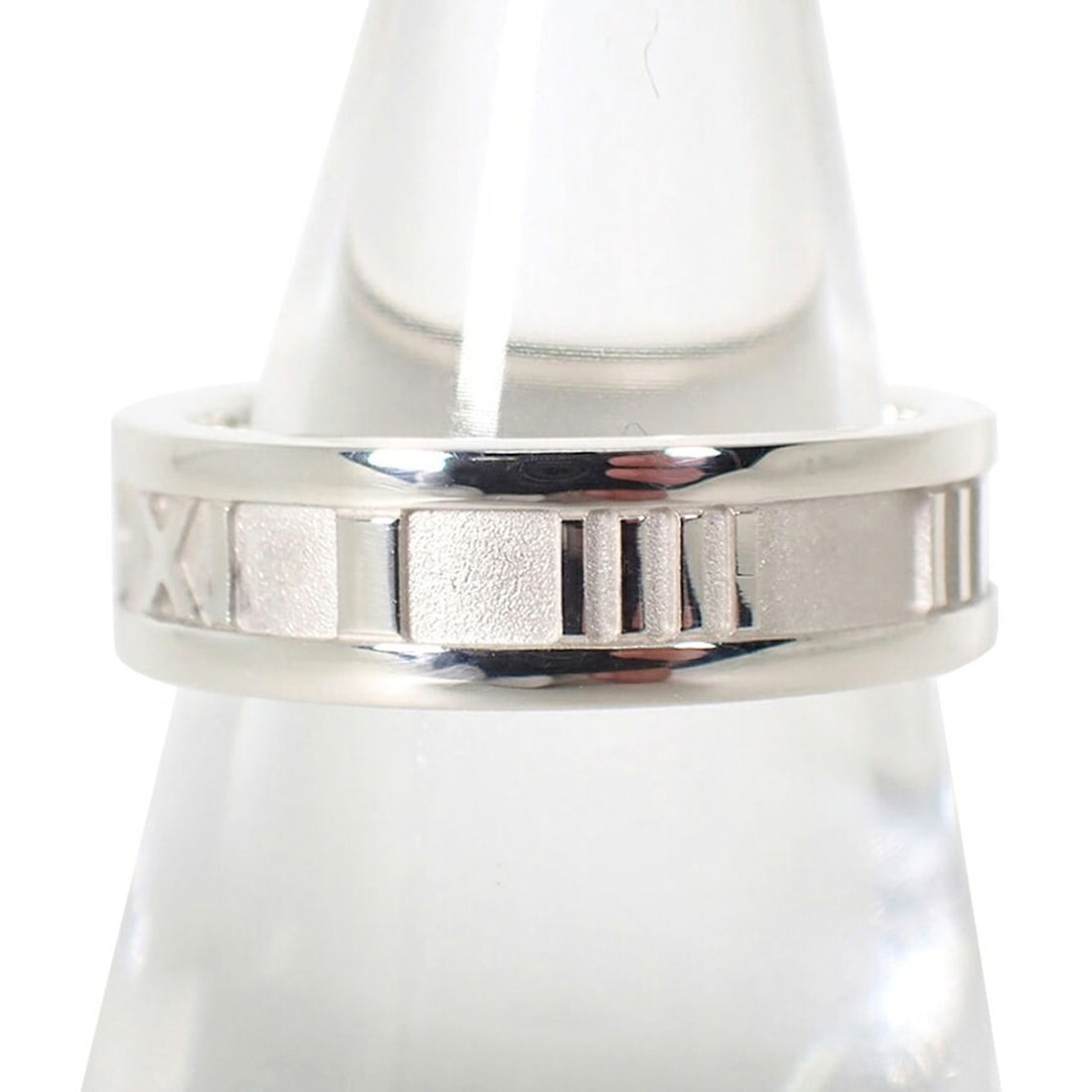 TIFFANY & Co. 925 Atlas Ring, Size 16: --- Catalog ---Category: SizeUS Size: 8Brand Size: 56Category: DesignType: Band ringGender: WomenMaterial: Sterling silver 925Category: GeneralBrand: Tiffany--- Item List ---Section: ConditionRanking:
