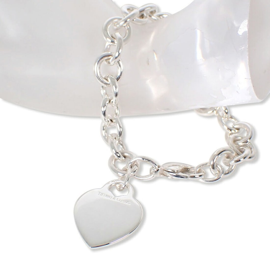 TIFFANY & Co. 925 Heart Tag Bracelet: --- Catalog ---Category: SizeLength: 19cm / 7.48''Category: DesignType: Charm braceletGender: WomenMaterial: Sterling silver 925Category: GeneralBrand: Tiffany--- Item List ---Section: ConditionRankin