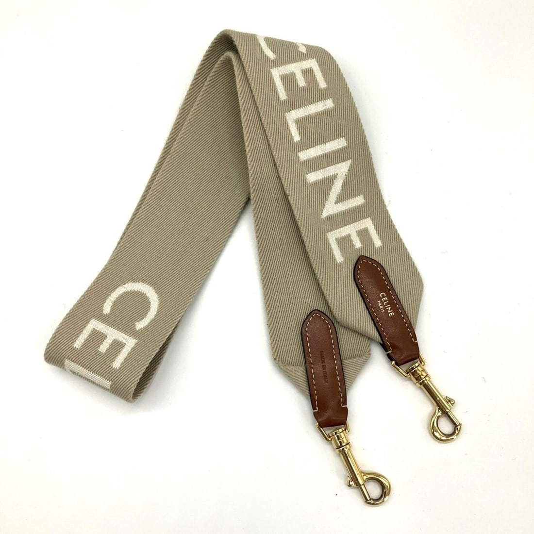 Celine Jacquard Long Strap Wool Beige Shoulder CELINE: --- Catalog ---Category: SizeWeight: 125g / 4.4oz.Handle/Strap Length: 106cm / 41.73''Category: DesignType: StrapGender: WomenCategory: GeneralBrand: Celine--- Item List ---Section: ConditionRanking: 