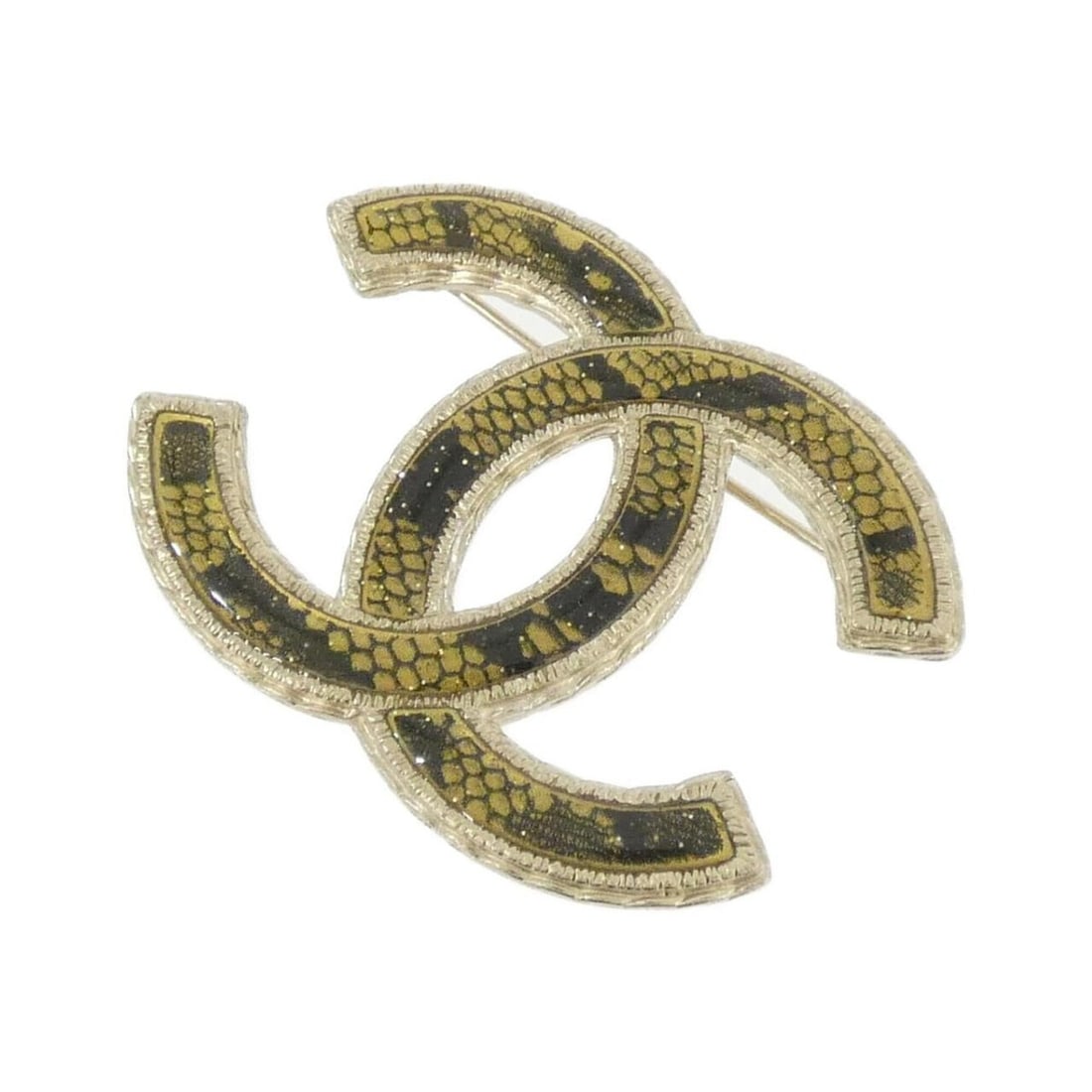 Chanel brooch: --- Catalog ---Category: SizeSize (HxWxD): 3.7cm x 5cm / 1.45'' x 1.96''Category: DesignType: BroochColor: Black, GoldGender: WomenCategory: GeneralBrand: Chanel--- Item List ---Section: