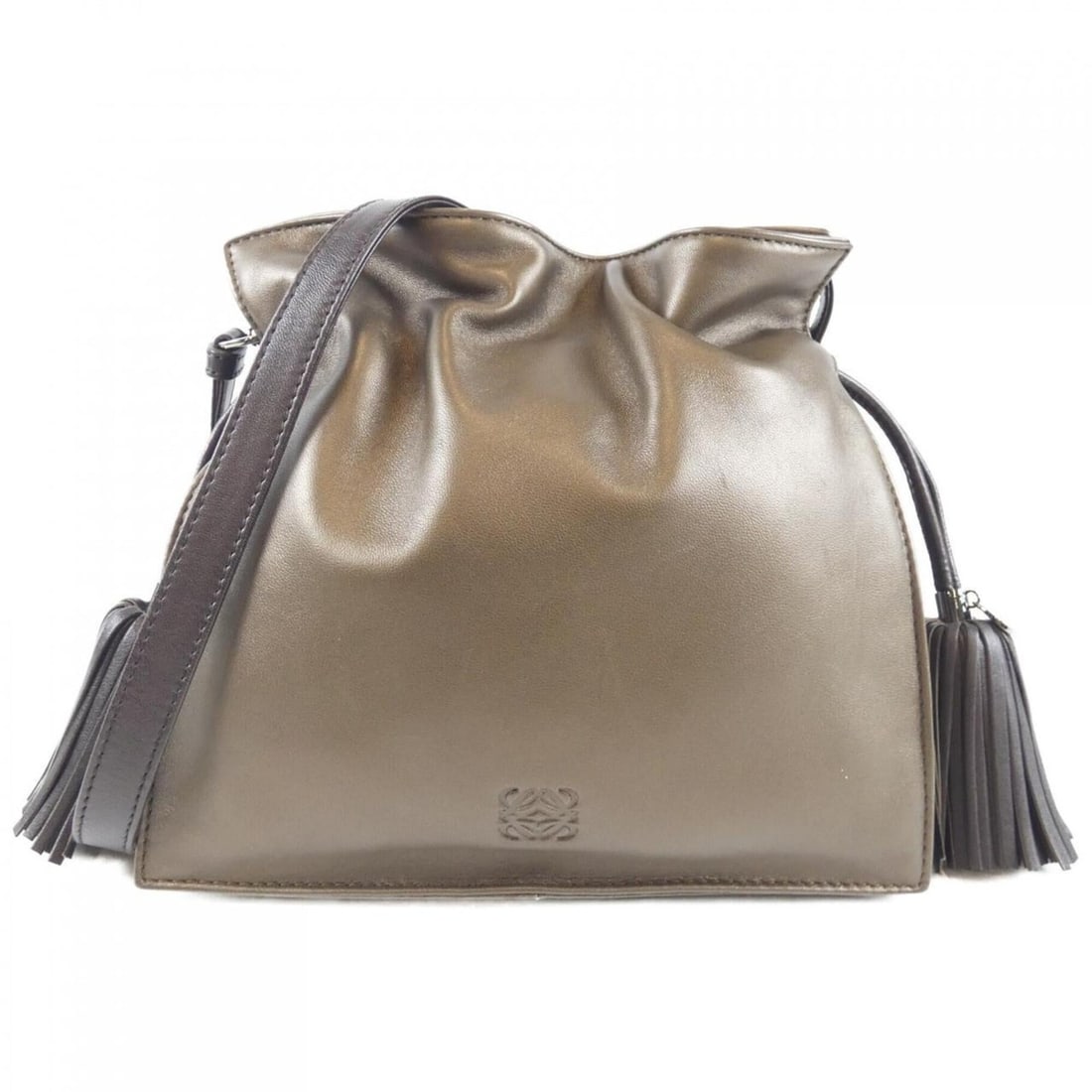 Loewe Flamenco 380 85EE17 Shoulder Bag: --- Catalog ---Category: SizeSize (HxWxD): 22cm x 22cm x 7cm / 8.66'' x 8.66'' x 2.75''Category: DesignType: Shoulder bagColor: Bronze, BrownGender: WomenMaterial: Leather Leather/Fur Type: SheepskinC