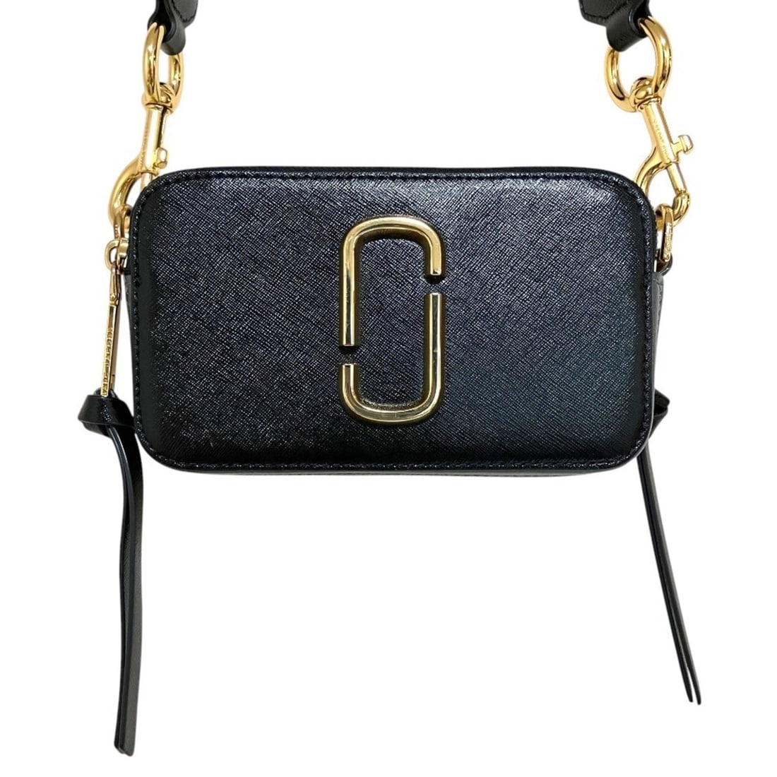 MARC JACOBS Snapshot Small Camera Bag Shoulder Black Ivory Women's: --- Catalog ---Category: SizeSize (HxWxD): 10.5cm x 18cm x 6cm / 4.13'' x 7.08'' x 2.36''Category: DesignType: Shoulder bagColor: Black, IvoryGender: WomenMaterial: Ivory Category: GeneralBrand: Marc 