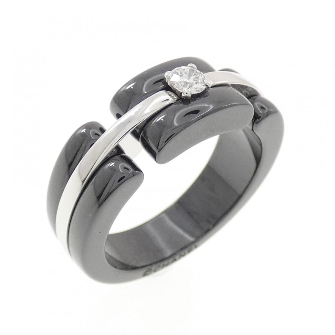 Chanel Ultra Collection Medium Ring: --- Catalog ---Category: SizeUS Size: 6.5Brand Size: 52Category: DesignType: Band ringStone: DiamondGender: WomenMaterial: Ceramic, White gold (18K)Category: GeneralMPN: J4283Brand: Chanel--- Item