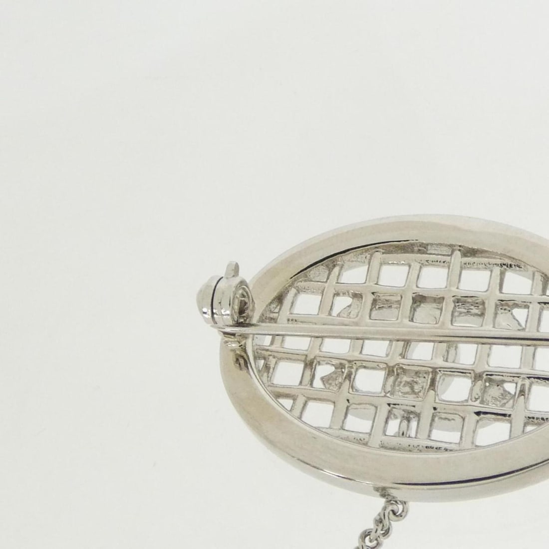 Chanel 98015 Brooch - 3