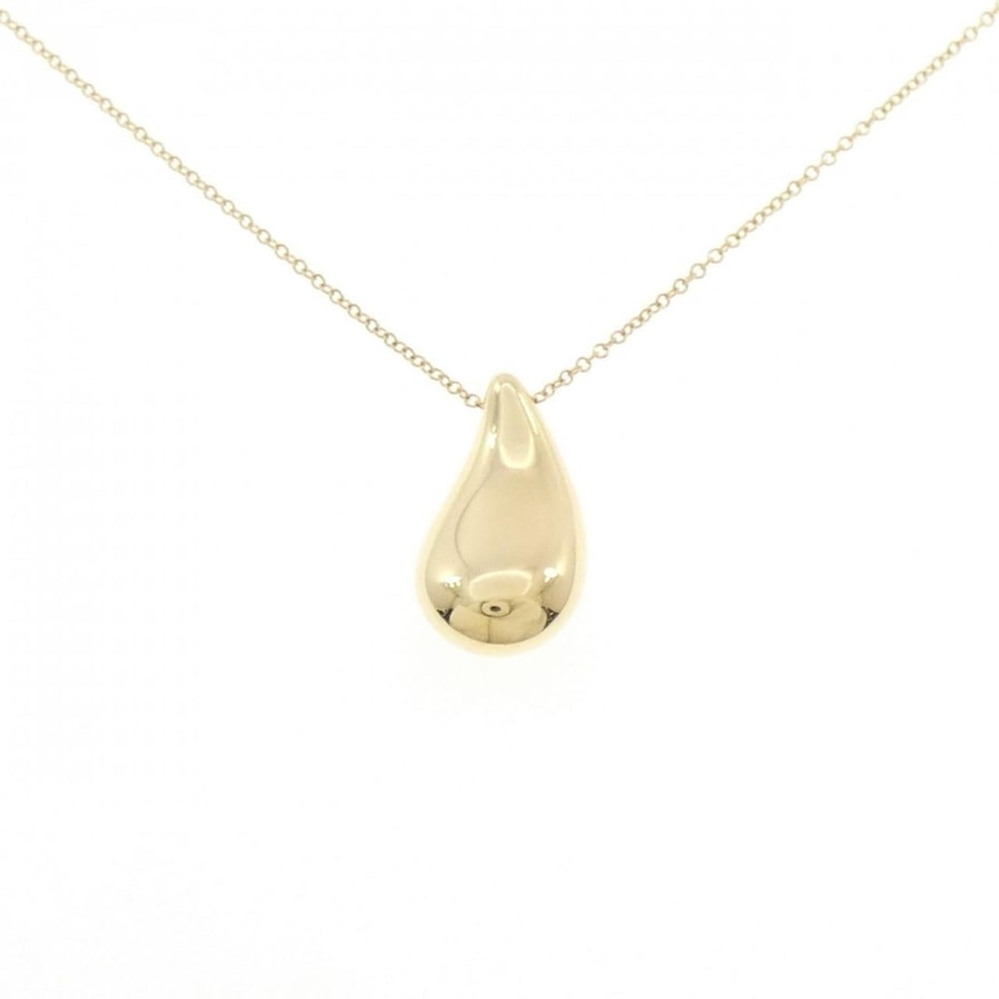 Tiffany & Co. Teardrop Necklace: --- Catalog ---Category: SizePendant Size: 21.3mm x 12mm / 0.83'' x 0.47''Neck Circumference: 46 cm / 18.11''Category: DesignGender: WomenMaterial: Yellow gold (18K)Pendant Type: PendantNecklace