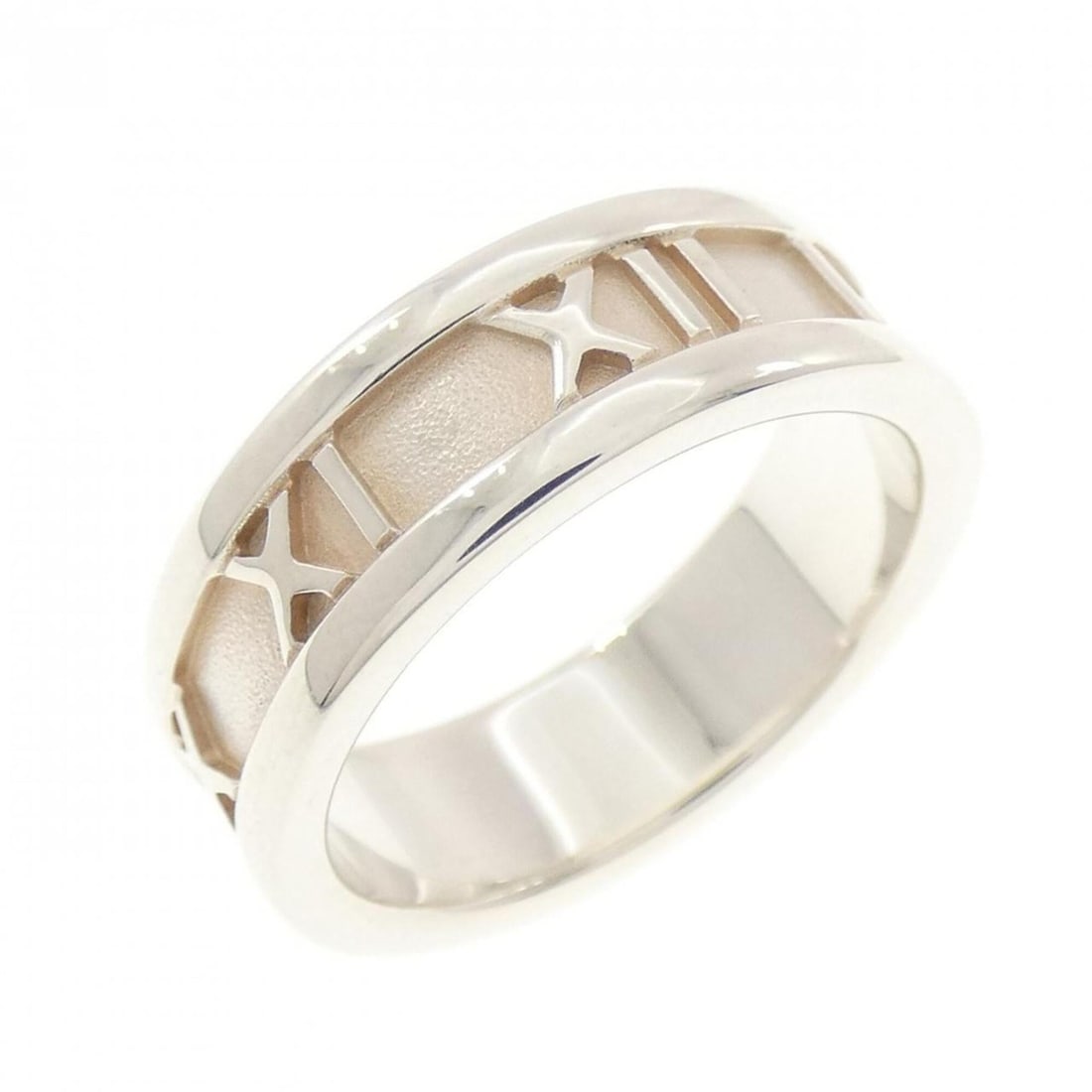 Tiffany Atlas Ring: --- Catalog ---Category: SizeJP Size: 11.5US Size: 6Category: DesignType: Band ringGender: WomenMaterial: Silver 925Category: GeneralBrand: Tiffany--- Item List ---Section: ConditionRanking: Rank A