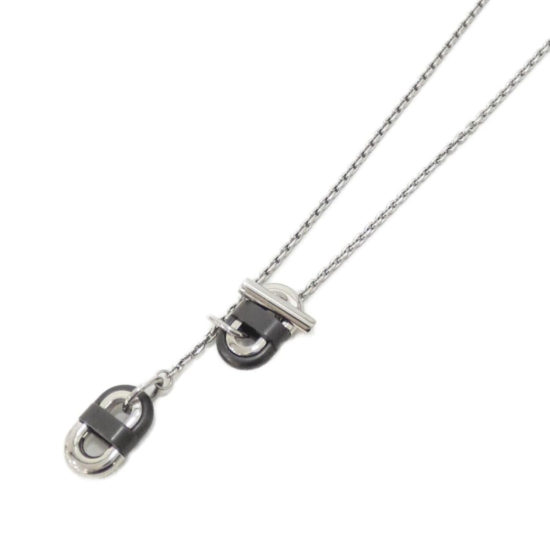 Hermes Hermès Chaine Maillon PM 100114FJ Necklace: --- Catalog ---Category: SizePendant Size: 25mm x 13mm / 0.98'' x 0.51''Neck Circumference: 61 cm / 24.01''Category: DesignColor: Black, SilverGender: WomenMaterial: Stainless steelNecklace Type: Neck