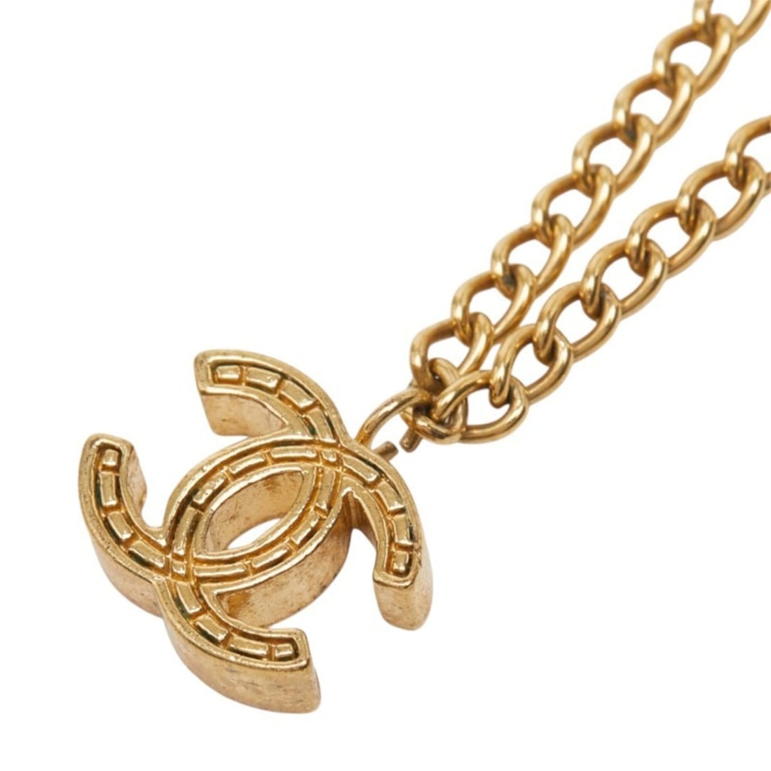 Chanel Coco Mark Chain Pendant Necklace P03 Gold Plated Women's CHANEL: --- Catalog ---Category: SizePendant Size: 10.6mm x 10.4mm / 0.41'' x 0.4''Neck Circumference: 42 cm / 16.53''Category: DesignColor: GoldGender: WomenPendant Type: PendantNecklace Type: Pendant neckla
