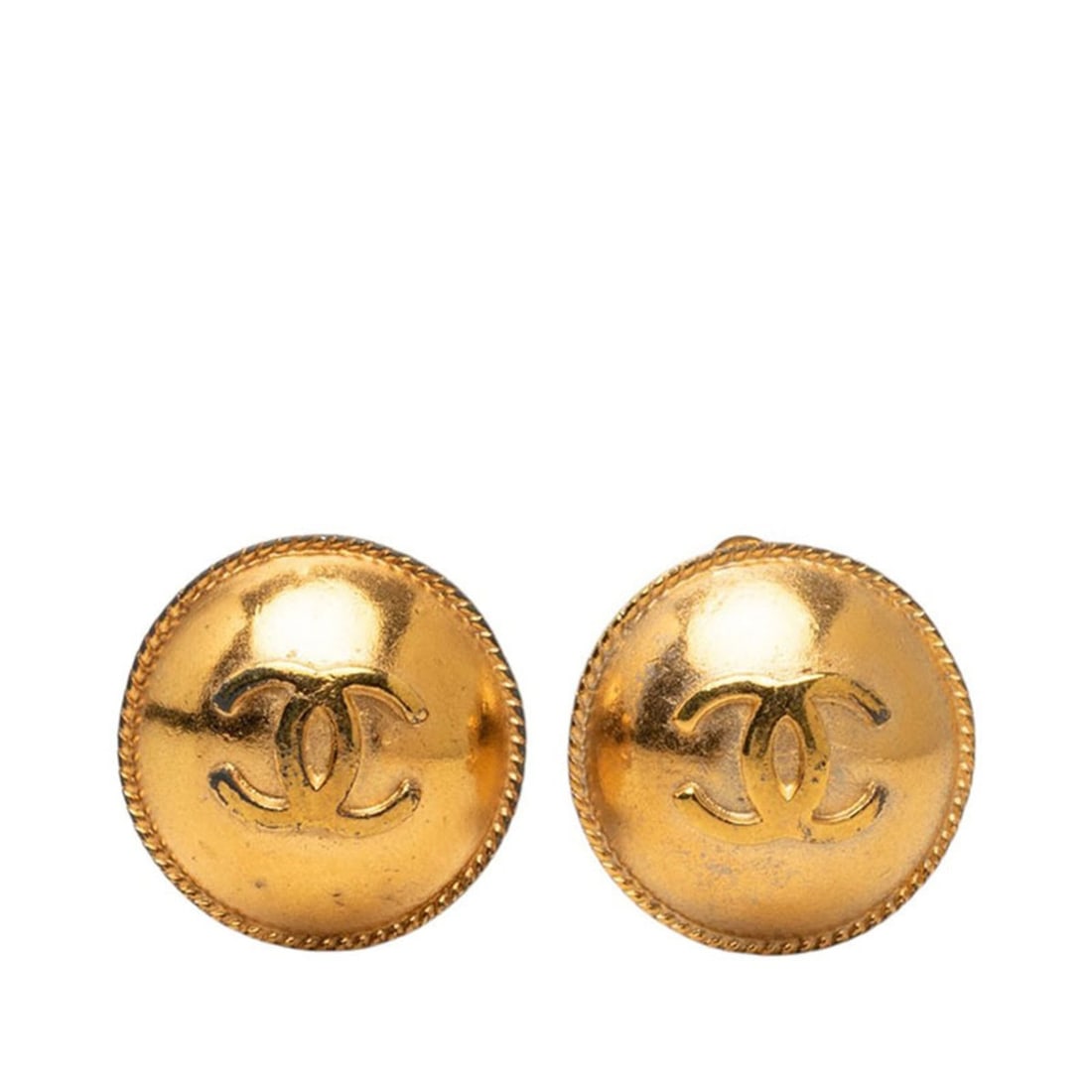 Chanel Coco Mark Round Vintage Earrings 95P Gold Plated Women's CHANEL: --- Catalog ---Category: SizeSize (HxWxD): 22.00mm x 22.00mm / 0.87'' x 0.87''Category: DesignType: Clip earringsColor: GoldGender: WomenSeason: VintageCategory: GeneralBrand: Chanel--- Item List ---S