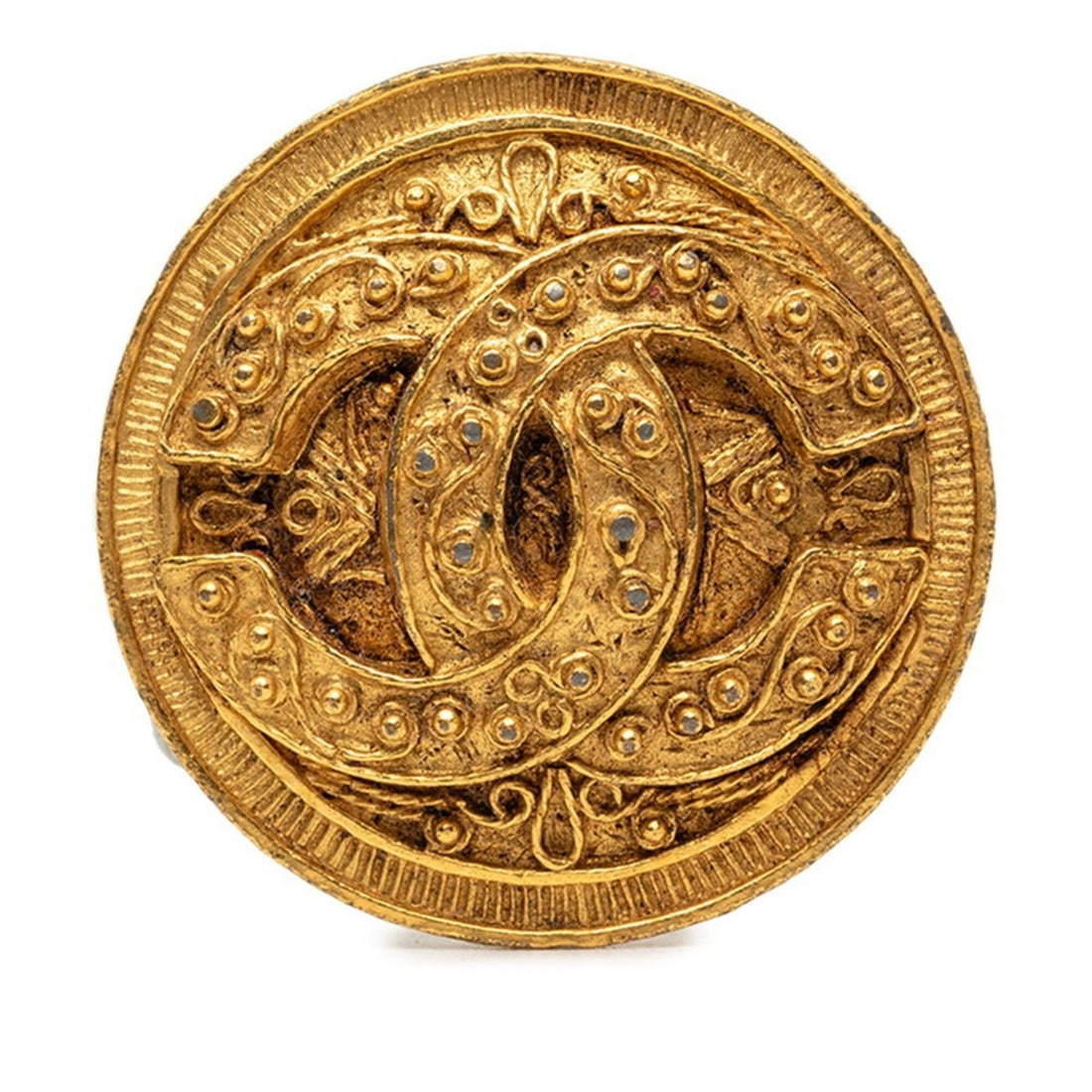 Chanel Coco Mark Vintage Brooch Round Medal 94A Gold Plated Women's CHANEL: --- Catalog ---Category: SizeSize (HxWxD): 4.6cm x 4.7cm / 1.81'' x 1.85''Category: DesignType: BroochColor: GoldGender: WomenSeason: VintageCategory: GeneralBrand: Chanel--- Item List ---Section: Con