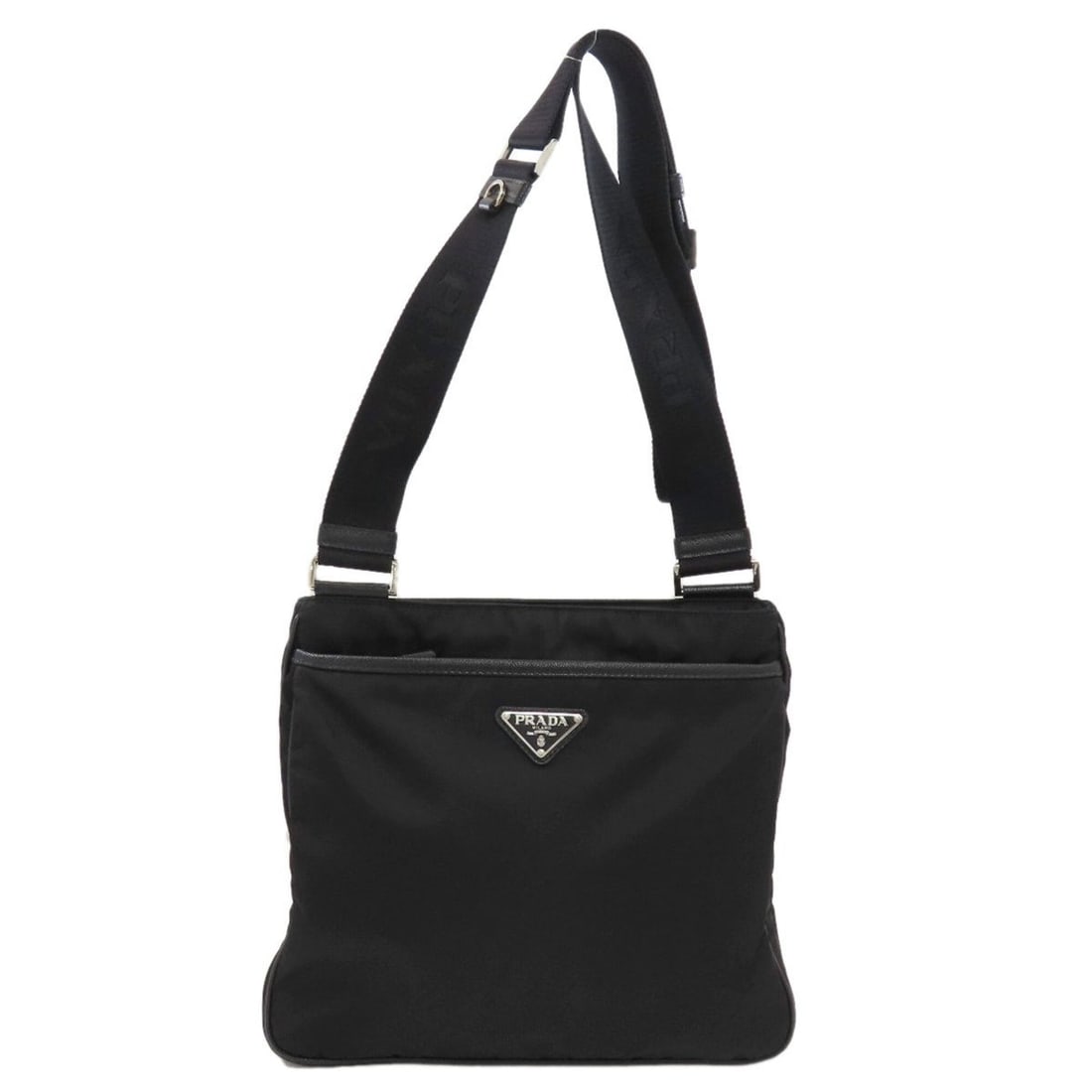 Prada logo hardware shoulder bag, nylon, women's.: --- Catalog ---Category: SizeSize (HxWxD): 25cm x 27.5cm x 6cm / 9.84'' x 10.82'' x 2.36''Category: DesignType: Shoulder bagColor: BlackGender: WomenMaterial: Nylon Category: GeneralBrand: Prada--- It