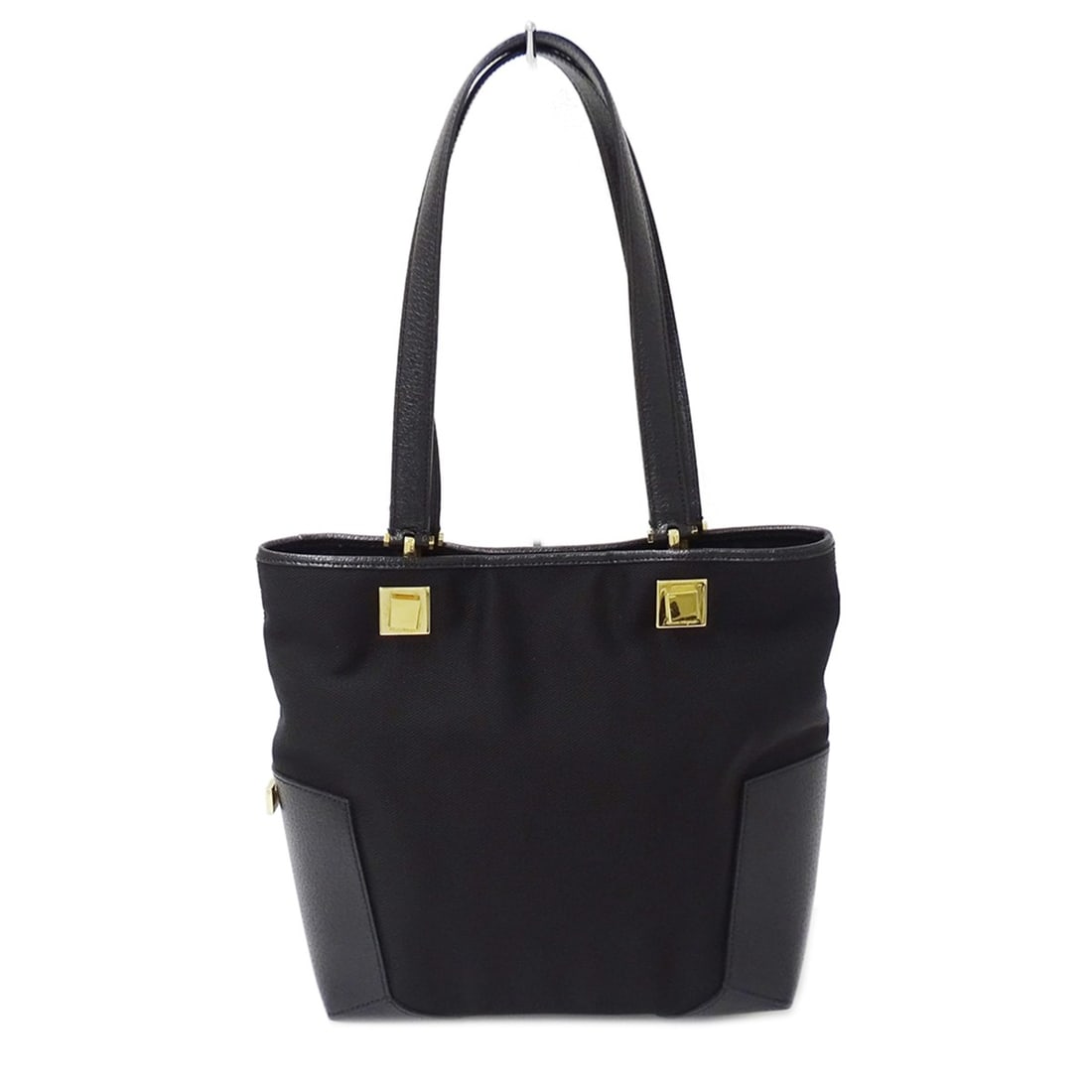 Salvatore Ferragamo Ferragamo handbag, women's brand tote bag, nylon, black.: --- Catalog ---Category: SizeSize (HxWxD): 23cm x 30cm x 13cm / 9.05'' x 11.81'' x 5.11''Category: DesignType: Handbag, Tote bagColor: BlackGender: WomenMaterial: Nylon Category: GeneralBrand: Salvato