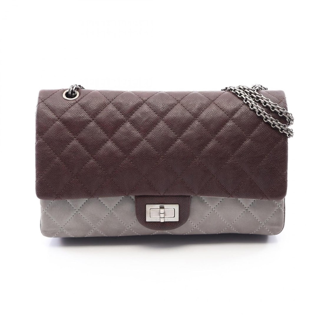 Chanel 2.55 Matelassé Maxi Double Flap Shoulder Bag/Handbag, Caviar Skin (Grained Calf) Leather,: --- Catalog ---Category: SizeSize (HxWxD): 19cm x 31cm x 9cm / 7.48'' x 12.2'' x 3.54''Category: DesignType: Handbag, Shoulder bagColor: Bordeaux, GrayGender: WomenMaterial: Grained Calfskin Hardware 