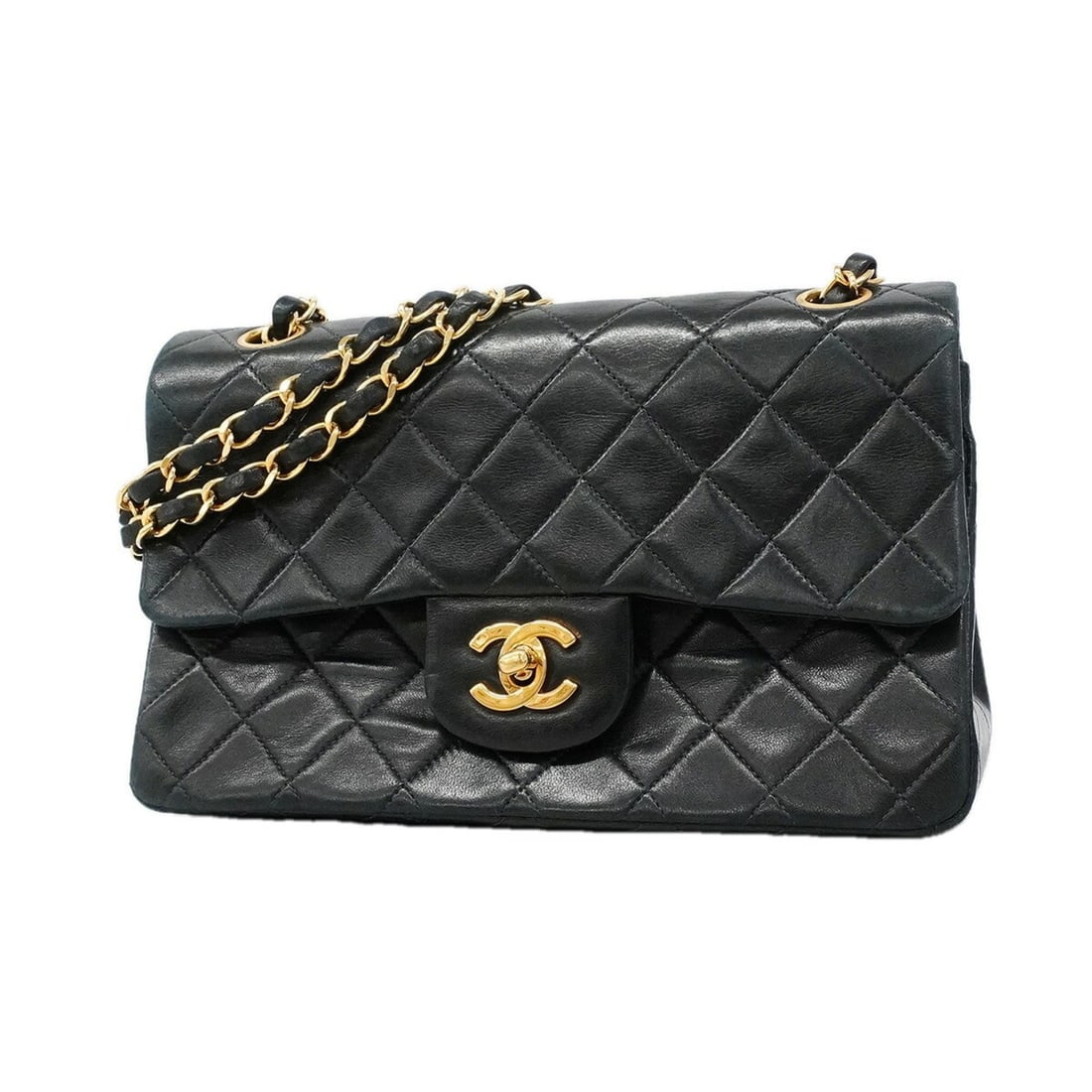 Chanel Matelassé Shoulder Bag, Double Flap, Chain, Lambskin, Black, Women's: --- Catalog ---Category: SizeSize (HxWxD): 14.5cm x 23cm x 6.5cm / 5.7'' x 9.05'' x 2.55''Category: DesignType: Shoulder bagColor: BlackGender: WomenMaterial: Leather Hardware Color: GoldLeather/Fur T