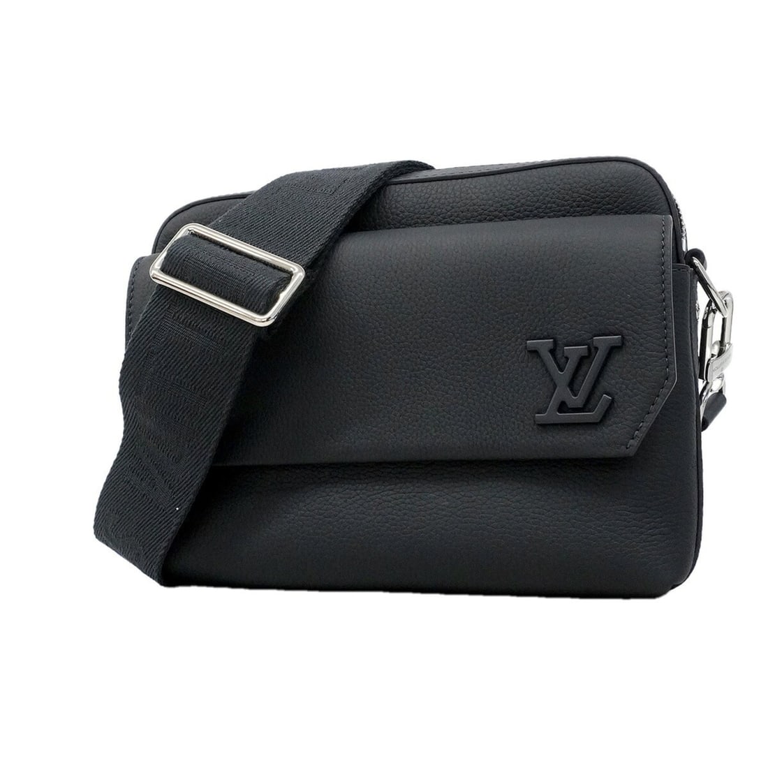 Louis Vuitton Shoulder Bag LV Aerogram Fast Line M22611 Navy Men's: --- Catalog ---Category: SizeSize (HxWxD): 18cm x 23cm x 6.5cm / 7.08'' x 9.05'' x 2.55''Category: DesignType: Shoulder bagColor: NavyGender: MenCategory: GeneralMPN: M22611Brand: Louis Vuitton--- Ite