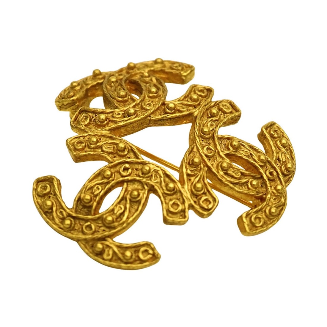 Chanel brooch for women, brand name, GP Triple Coco gold, mark.: --- Catalog ---Category: SizeCharm Size: 4.05cm x 5cm / 1.59'' x 1.97''Category: DesignType: BroochColor: GoldGender: WomenCategory: GeneralBrand: ChanelCountry of Origin: France--- Item List ---Secti