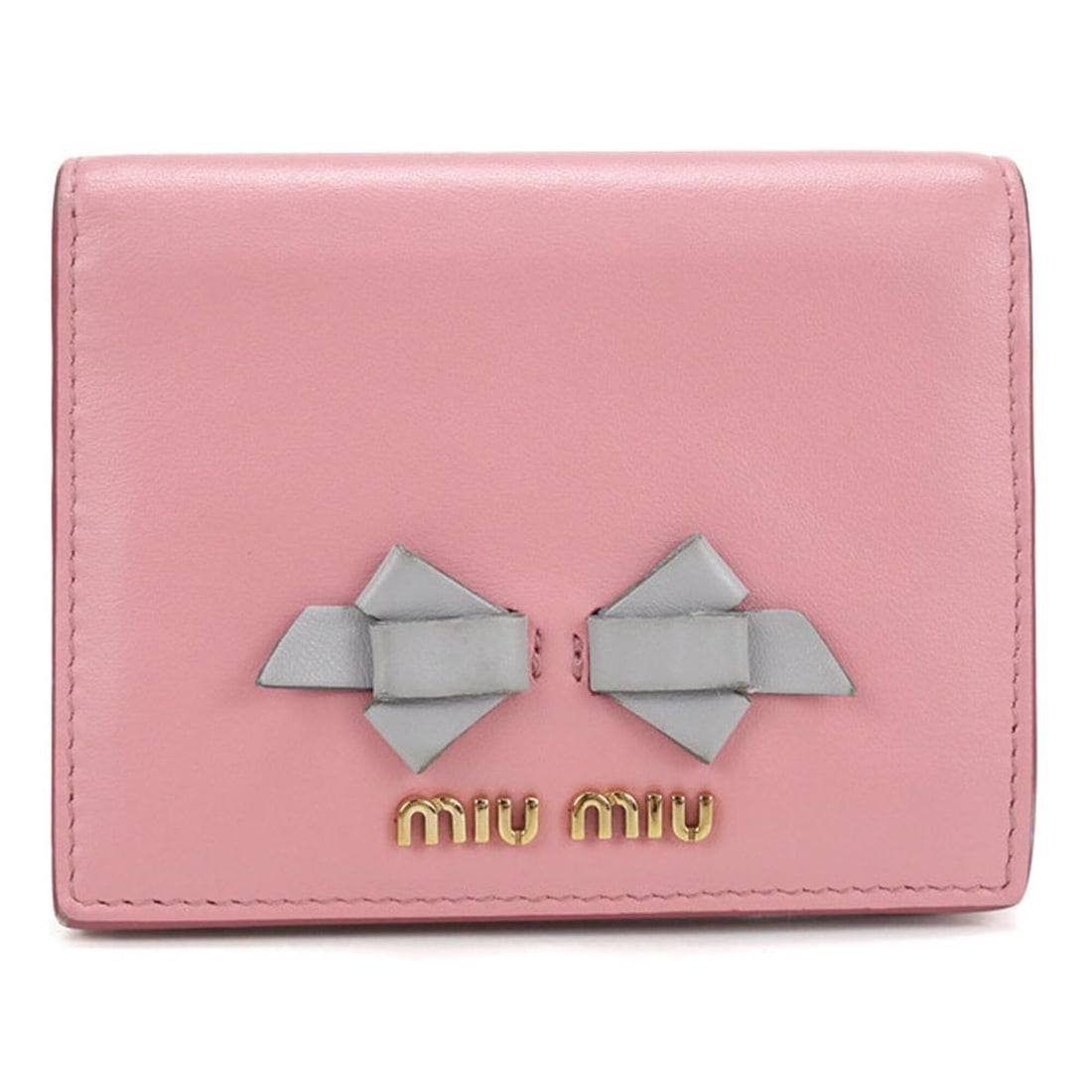 Miu Miu MIUMIU (OUTLET) Miu Outlet Bi-fold Wallet 5MV204 Women's Pink: --- Catalog ---Category: SizeSize (HxWxD): 9cm x 11cm x 1.5cm / 3.54'' x 4.33'' x 0.59''Category: DesignType: Wallet (bi-fold)Color: PinkGender: WomenMaterial: Leather Category: GeneralMPN: 5MV204Bran