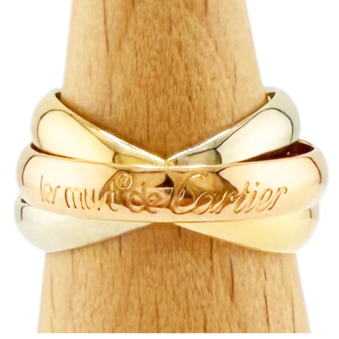 Cartier Trinity Ring, 18K Yellow Gold, Women's, Pre-owned.: --- Catalog ---Category: SizeJP Size: 11US Size: 6Category: DesignType: Band ringColor: Gold, Pink gold, SilverGender: WomenMaterial: Pink gold (18K), White gold (18K), Yellow gold (18K)Category: Gene