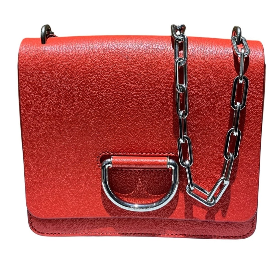 Burberry BURBERRY Shoulder Bag with D-ring Leather: --- Catalog ---Category: SizeSize (HxWxD): 17cm x 7cm / 6.69'' x 2.75''Category: DesignType: Shoulder bagColor: Red colorGender: WomenMaterial: Leather Category: GeneralBrand: Burberry--- Item List --