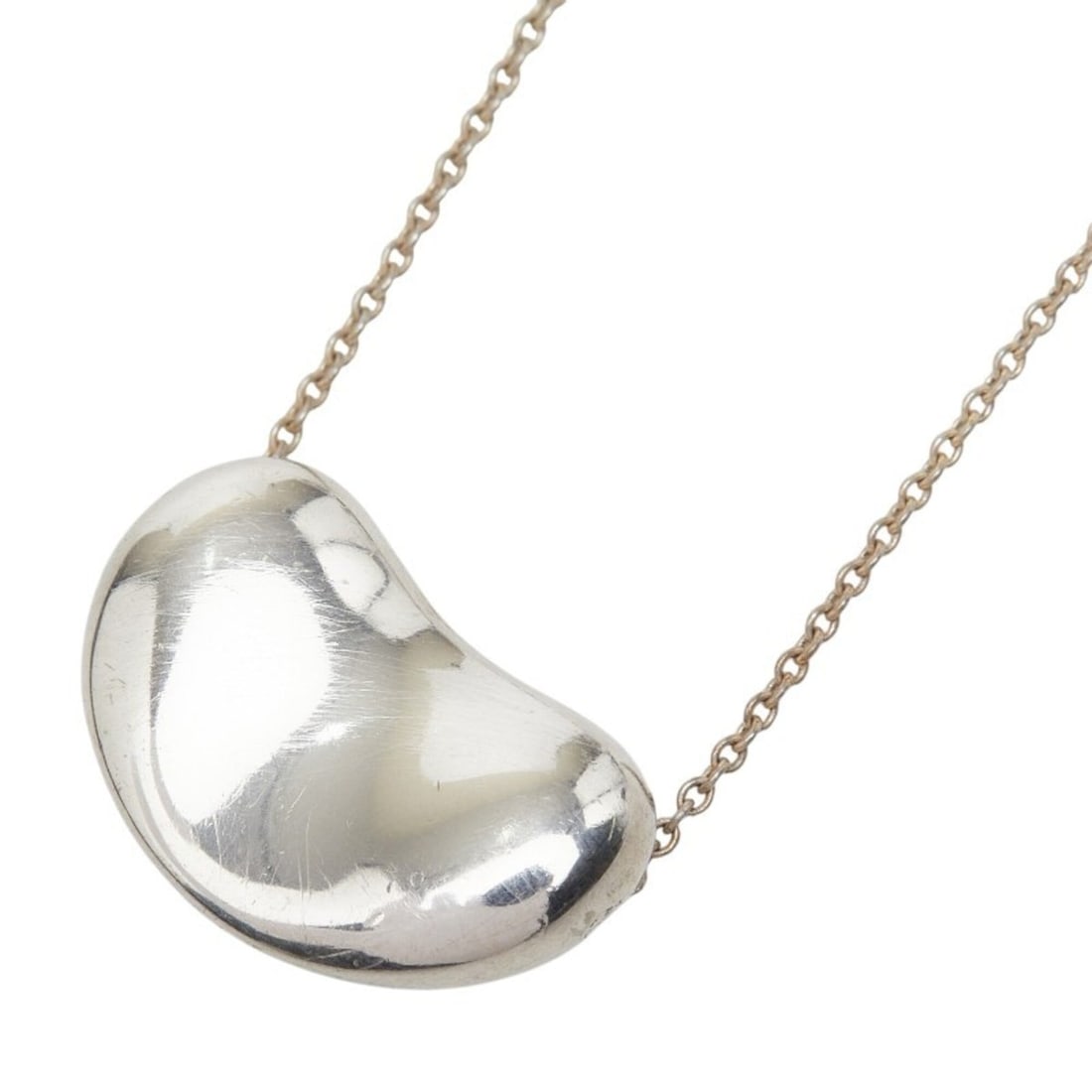 Tiffany & Co. Elsa Peretti Bean Chain Pendant Necklace, SV925 Silver, Women's.: --- Catalog ---Category: SizePendant Size: 12.1mm x 18.9mm / 0.47'' x 0.74''Neck Circumference: 42 cm / 16.53''Category: DesignColor: SilverGender: WomenMaterial: Silver 925Pendant Type: PendantNeckla