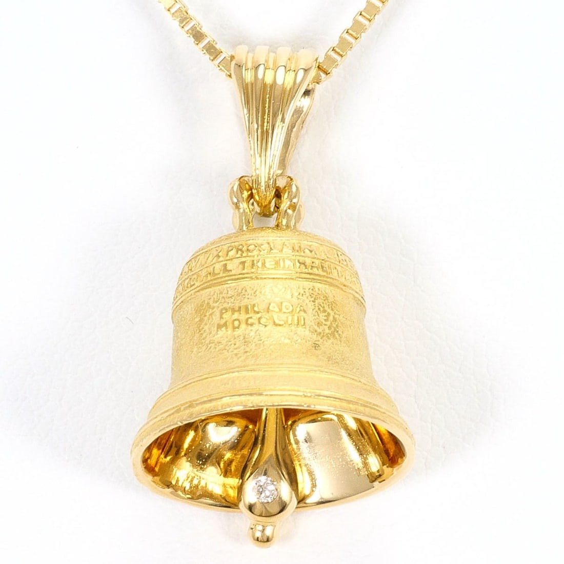 18K (18-karat) Yellow Gold Necklace with 0.02ct Diamond, Certificate of Authenticity, Total Weight (1 of 12)