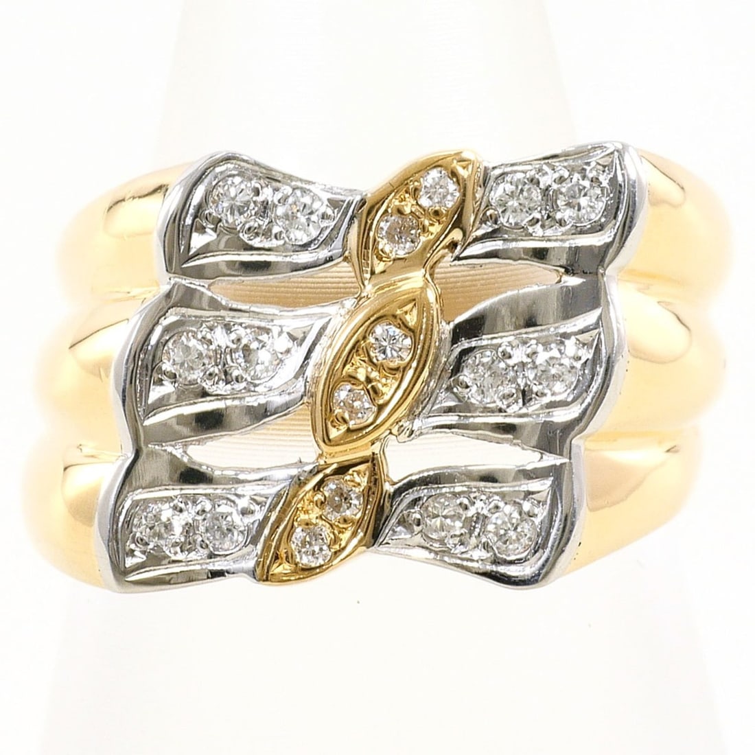 PT900 Platinum 18K Yellow Gold Ring with 0.18ct Diamond, Certificate of Authenticity, Total Weight: --- Catalog ---Category: SizeWidth: 12mm / 0.47''Weight: 6g / 0.21oz.JP Size: 8.5US Size: 4.5Category: DesignType: Band ringColor: Platinum, Yellow goldMetal: Gold, PlatinumStone: DiamondGender: Women