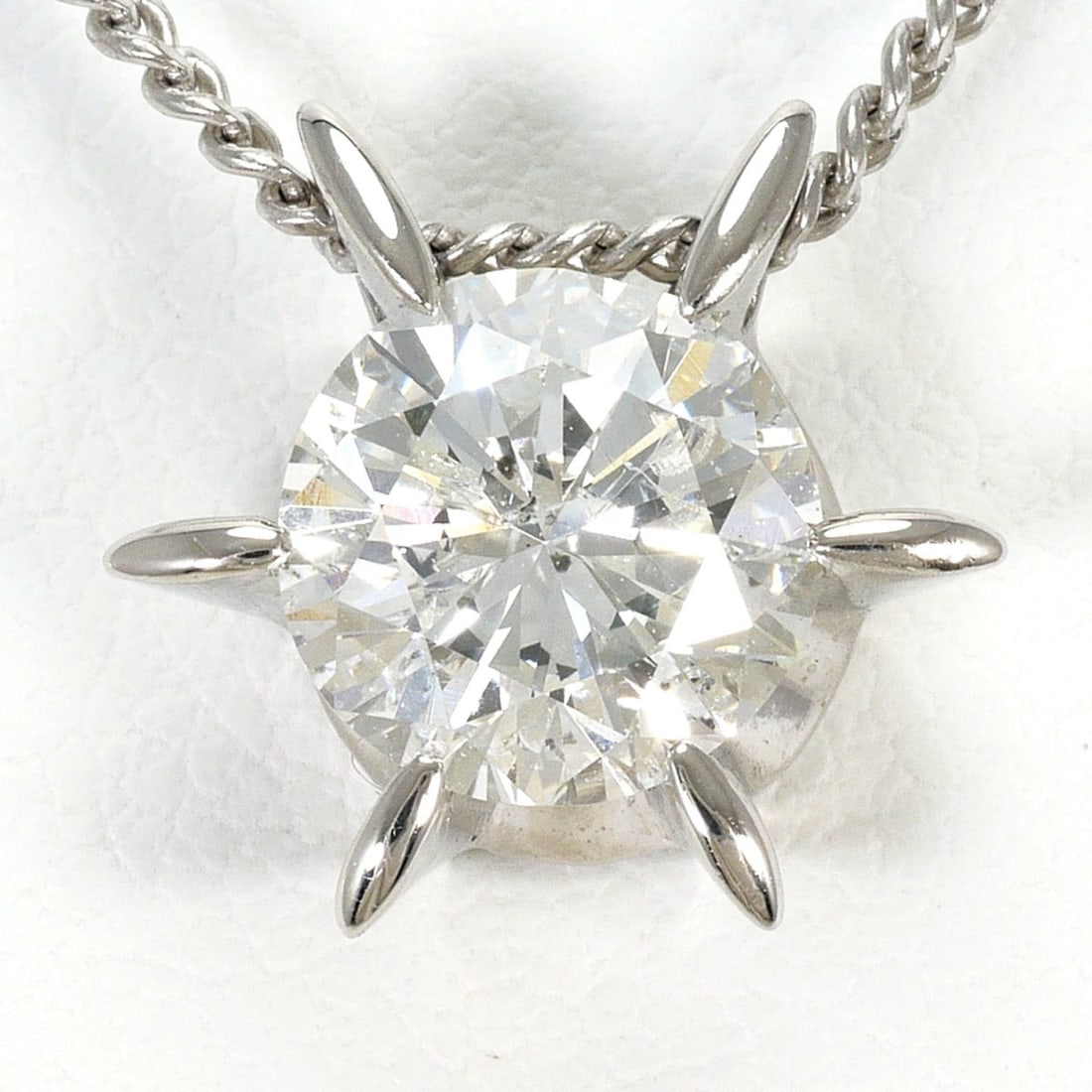 PT Platinum PT850 Necklace with 1.280ct Diamond (I1 clarity), Certificate of Authenticity, Total: --- Catalog ---Category: SizeWeight: 5.2g / 0.18oz.Pendant Size: 11mm x 11mm / 0.43'' x 0.43''Neck Circumference: 39 cm / 15.35''Category: DesignColor: PlatinumMetal: PlatinumStone: DiamondGender: Wom