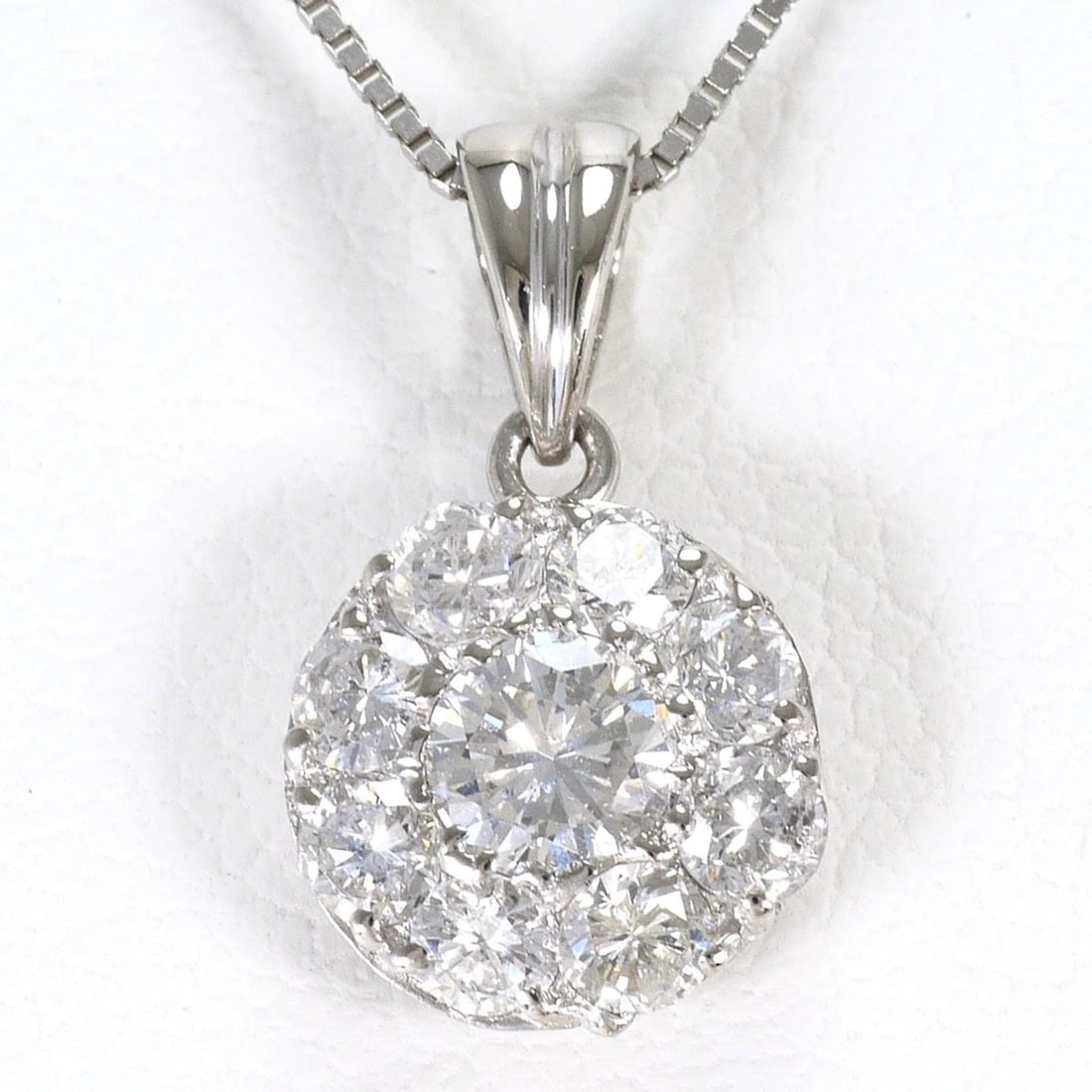 PT900 Platinum / PT850 Necklace with Diamonds (0.178ct and 0.35ct), Total Weight 2.1g, 40cm, Jewelry: --- Catalog ---Category: SizeWeight: 2.1g / 0.07oz.Pendant Size: 13mm x 7mm / 0.51'' x 0.27''Neck Circumference: 40 cm / 15.74''Category: DesignColor: PlatinumMetal: PlatinumStone: DiamondGender: Wome