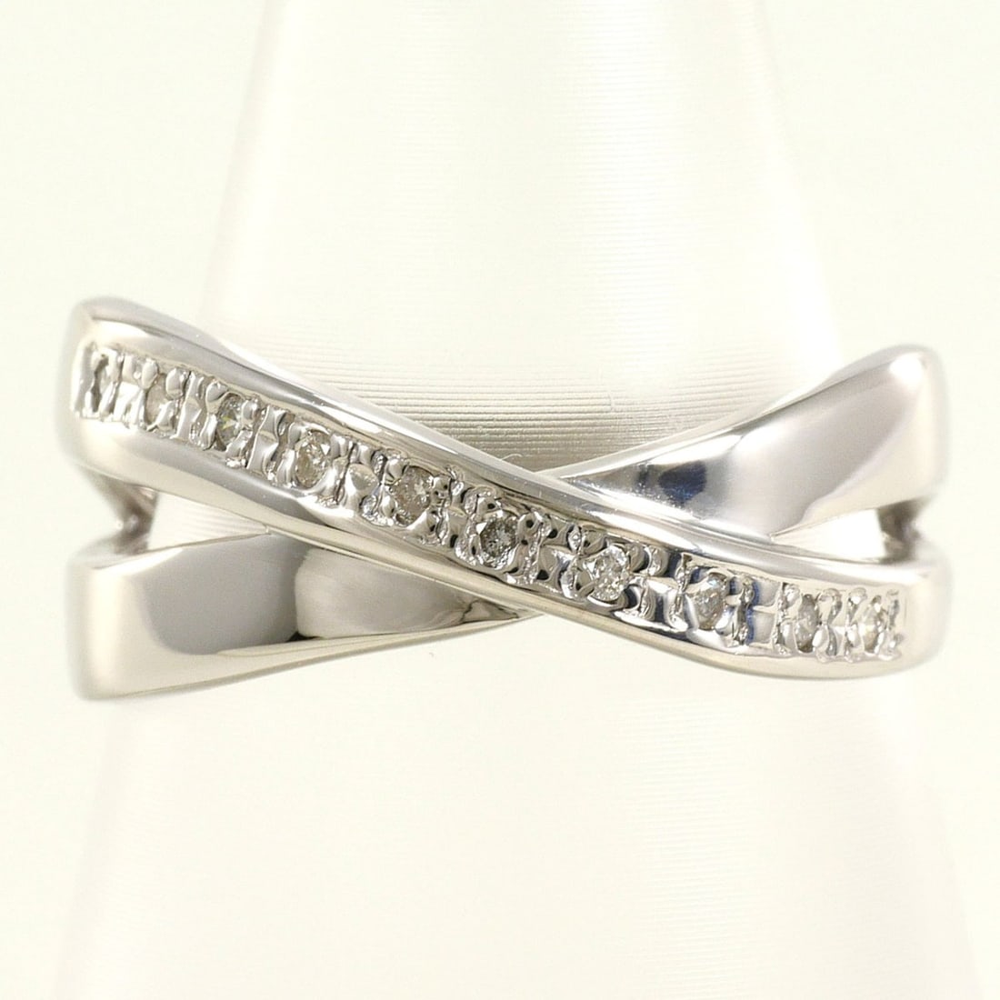 K10 10K WG White Gold Ring, 1 Diamond, 0.06ct, Total Weight 3.2g, Jewelry: --- Catalog ---Category: SizeWidth: 9mm / 0.35''Weight: 3.2g / 0.11oz.JP Size: 13US Size: 6.5Category: DesignType: Band ringColor: White goldMetal: White GoldStone: DiamondGender: WomenMaterial: White
