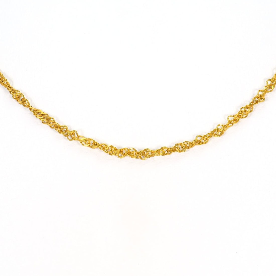 K24 24K YG Yellow Gold Necklace, Total Weight 3.9g, 38cm, Jewelry: --- Catalog ---Category: SizeWeight: 3.9g / 0.13oz.Neck Circumference: 38 cm / 14.96''Category: DesignColor: Yellow goldMetal: GoldGender: WomenMaterial: Yellow gold (24K)Metal Purity: 24KNecklace Typ